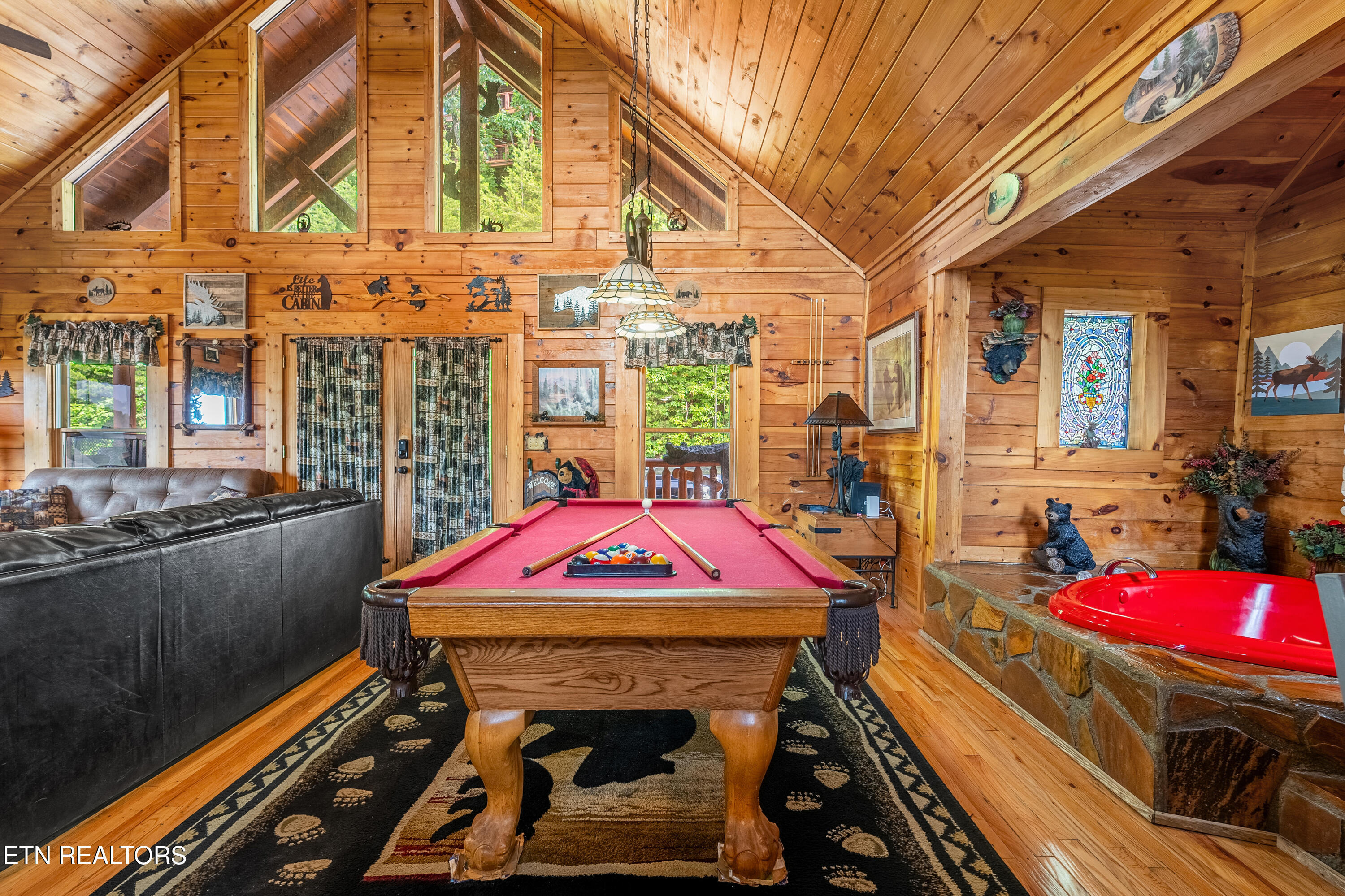936 Black Bear Cub Way Sevierville TN 37862