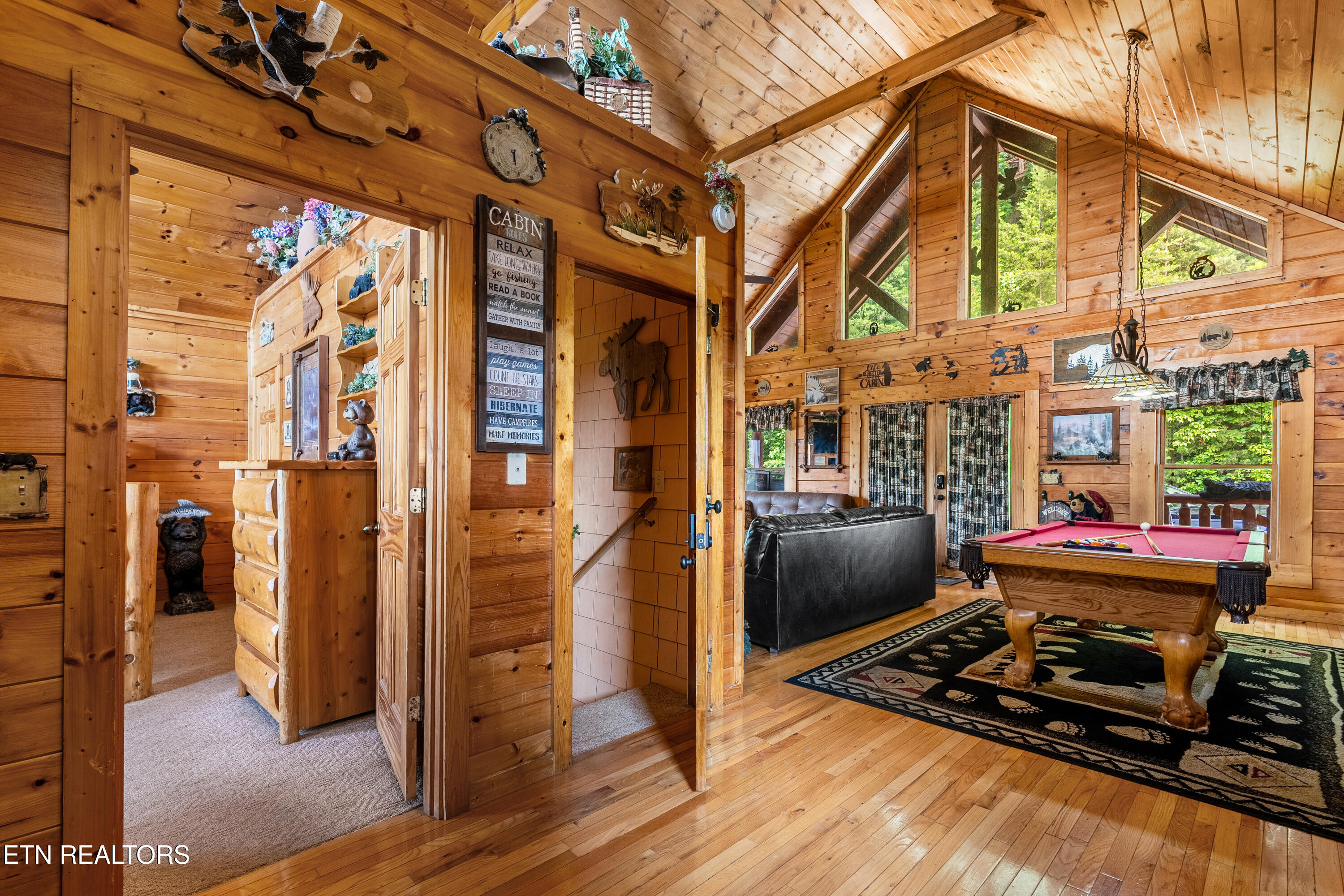 936 Black Bear Cub Way Sevierville TN 37862