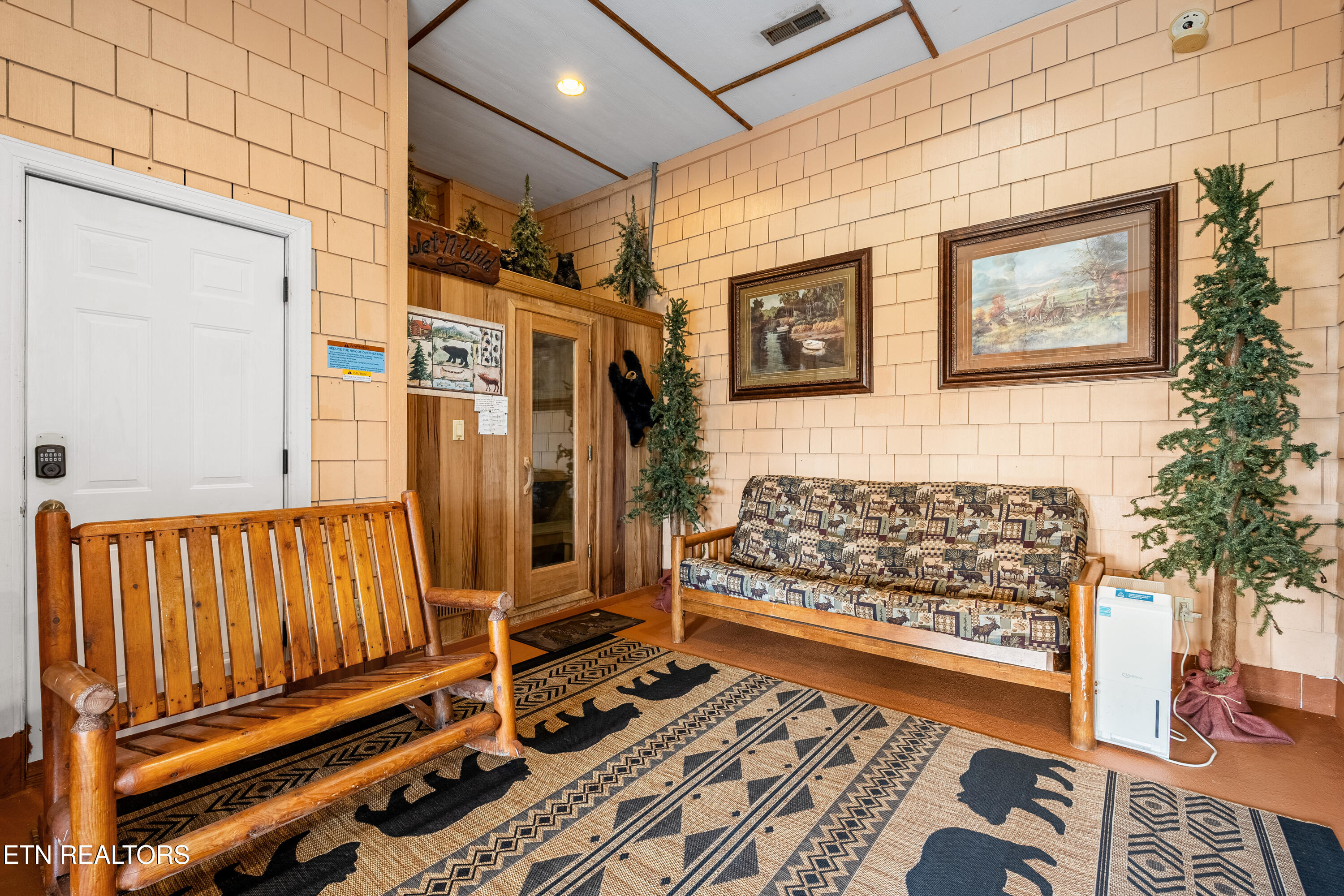 936 Black Bear Cub Way Sevierville TN 37862
