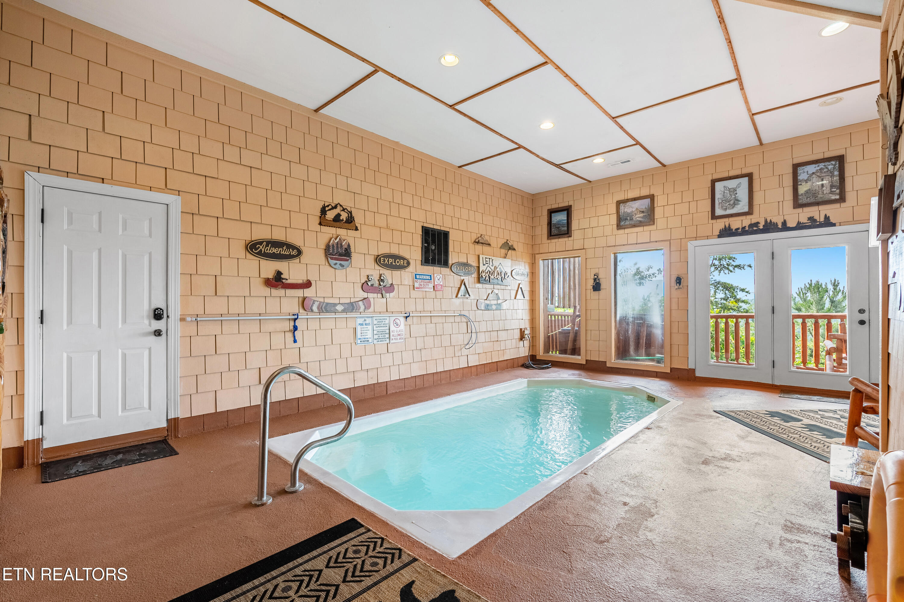 936 Black Bear Cub Way Sevierville TN 37862