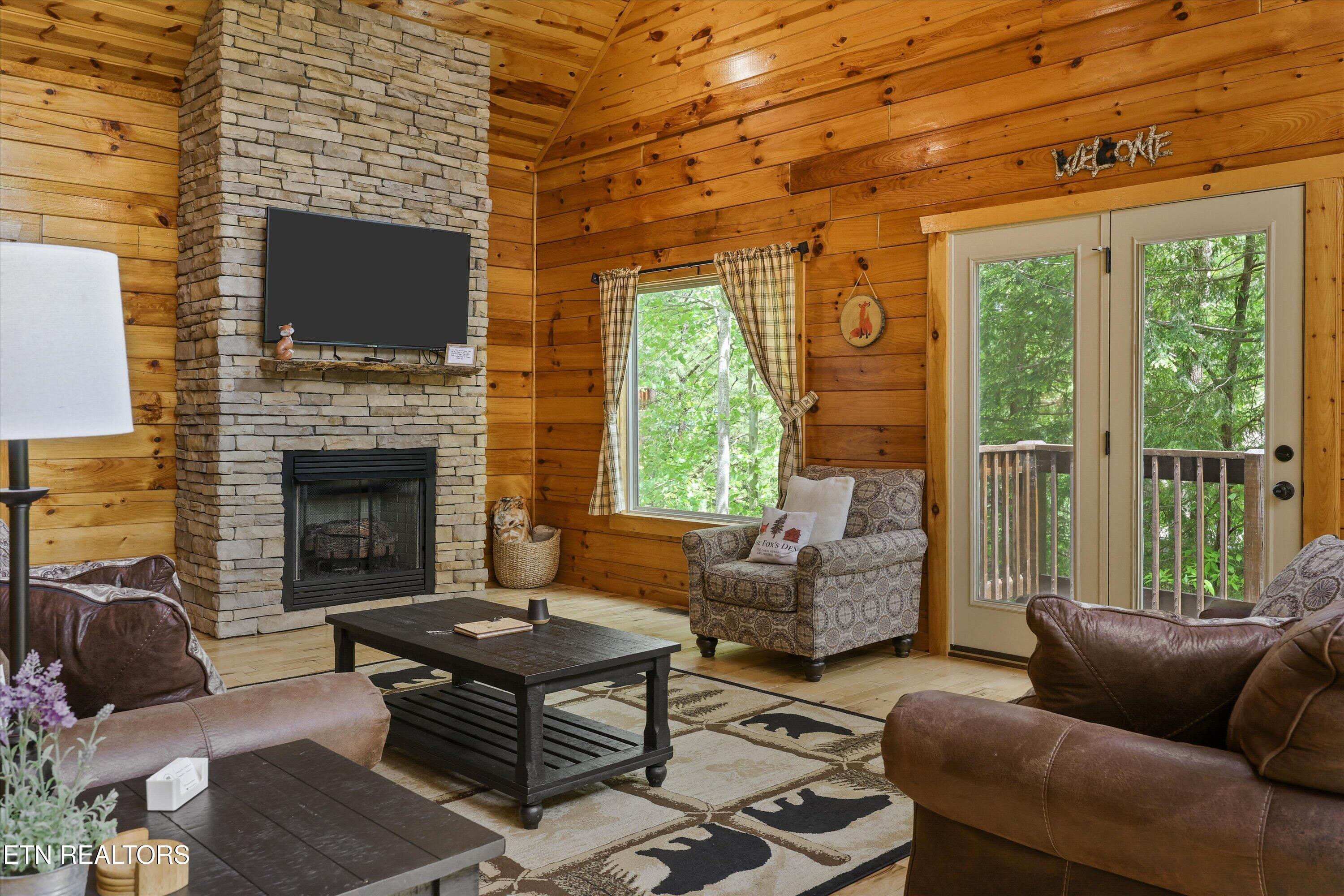 1622 Misty Hollow Way Gatlinburg TN 37738