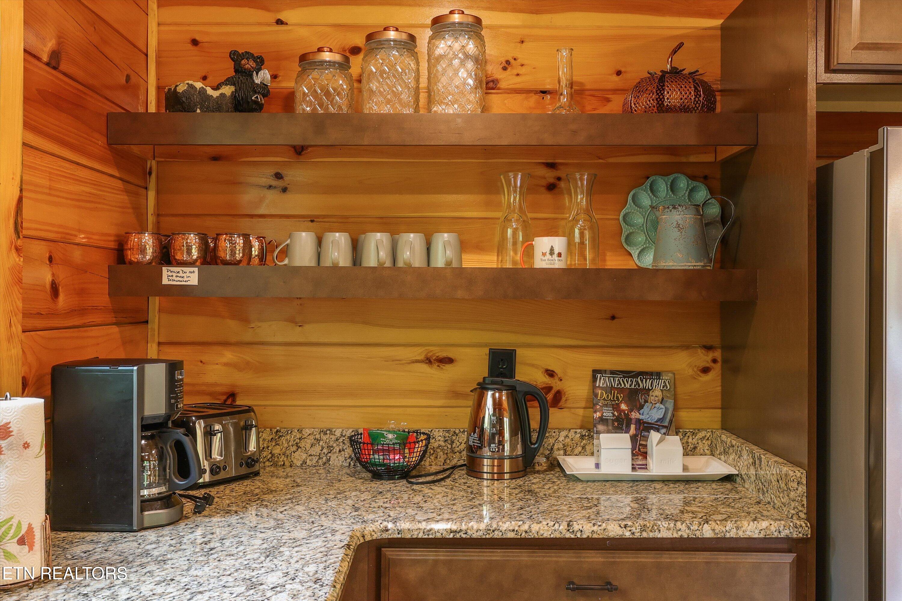 1622 Misty Hollow Way Gatlinburg TN 37738