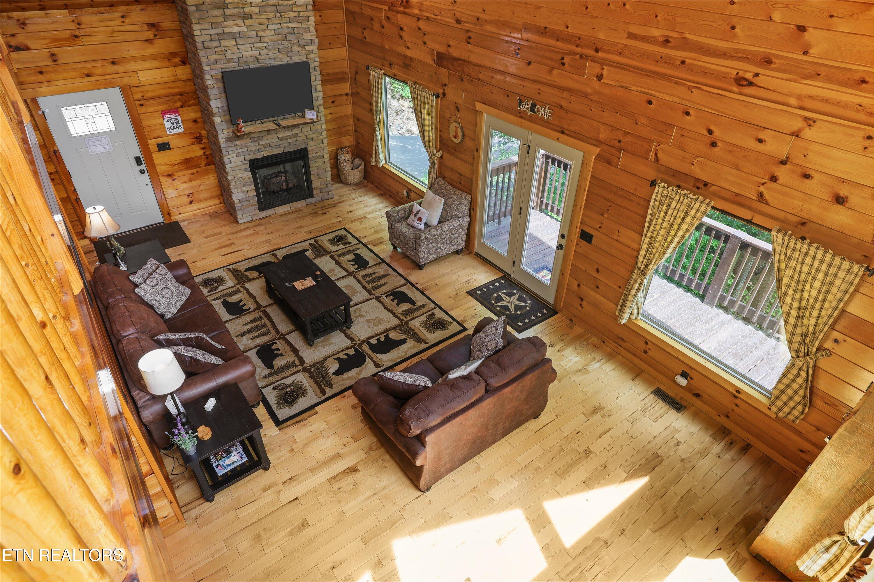 1622 Misty Hollow Way Gatlinburg TN 37738