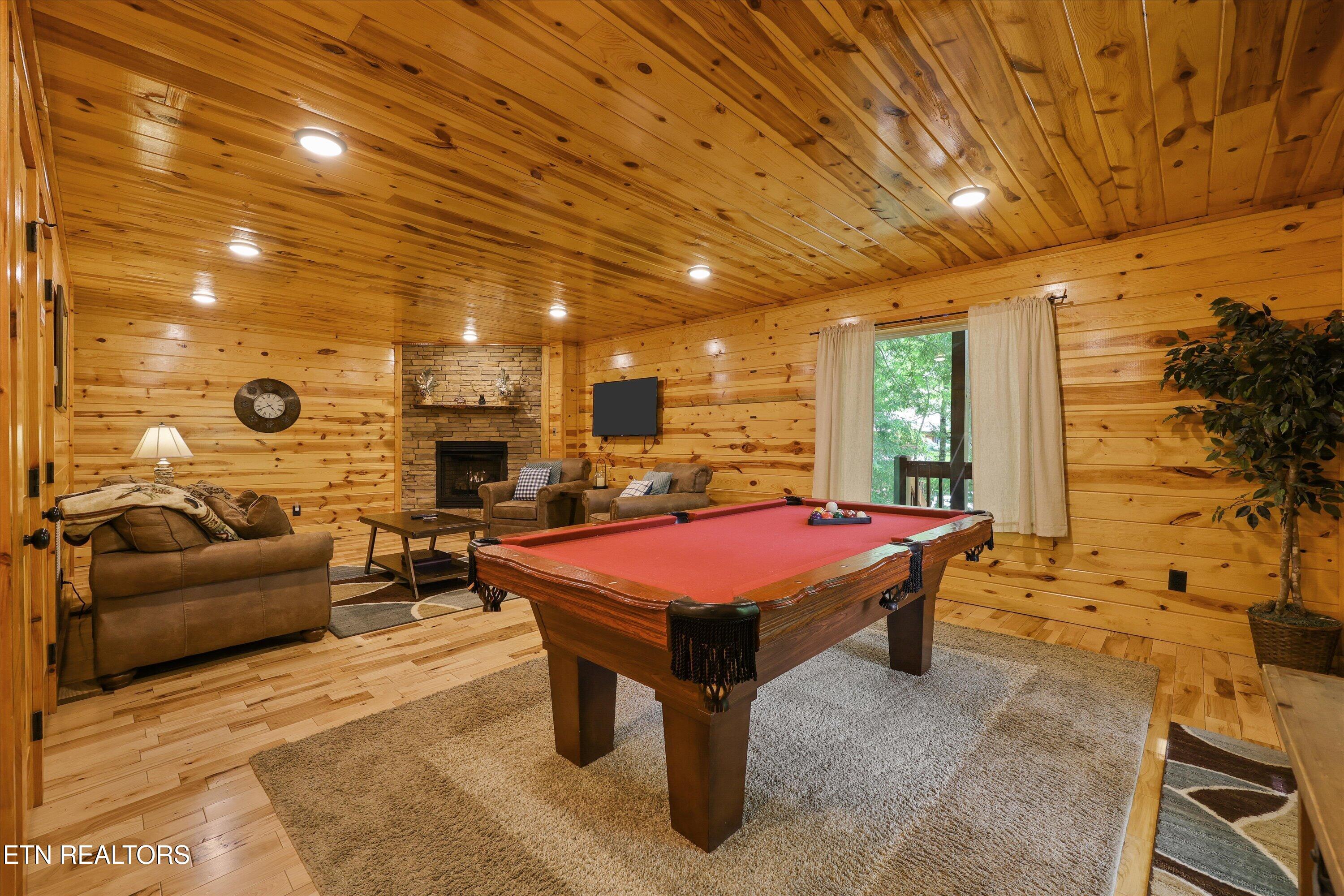 1622 Misty Hollow Way Gatlinburg TN 37738
