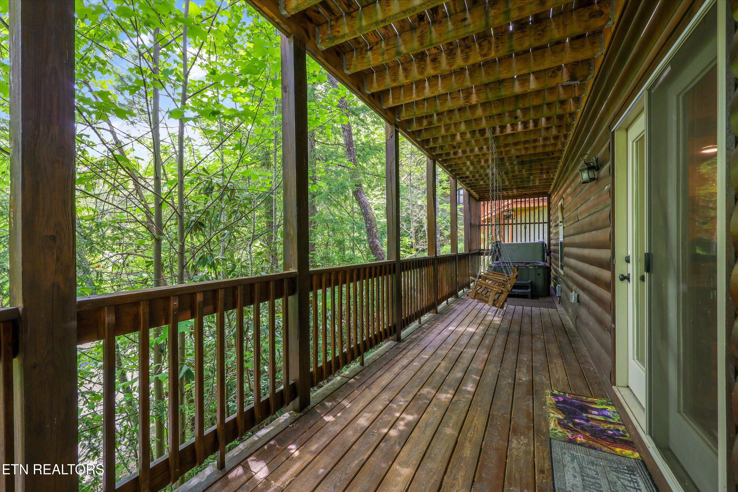 1622 Misty Hollow Way Gatlinburg TN 37738