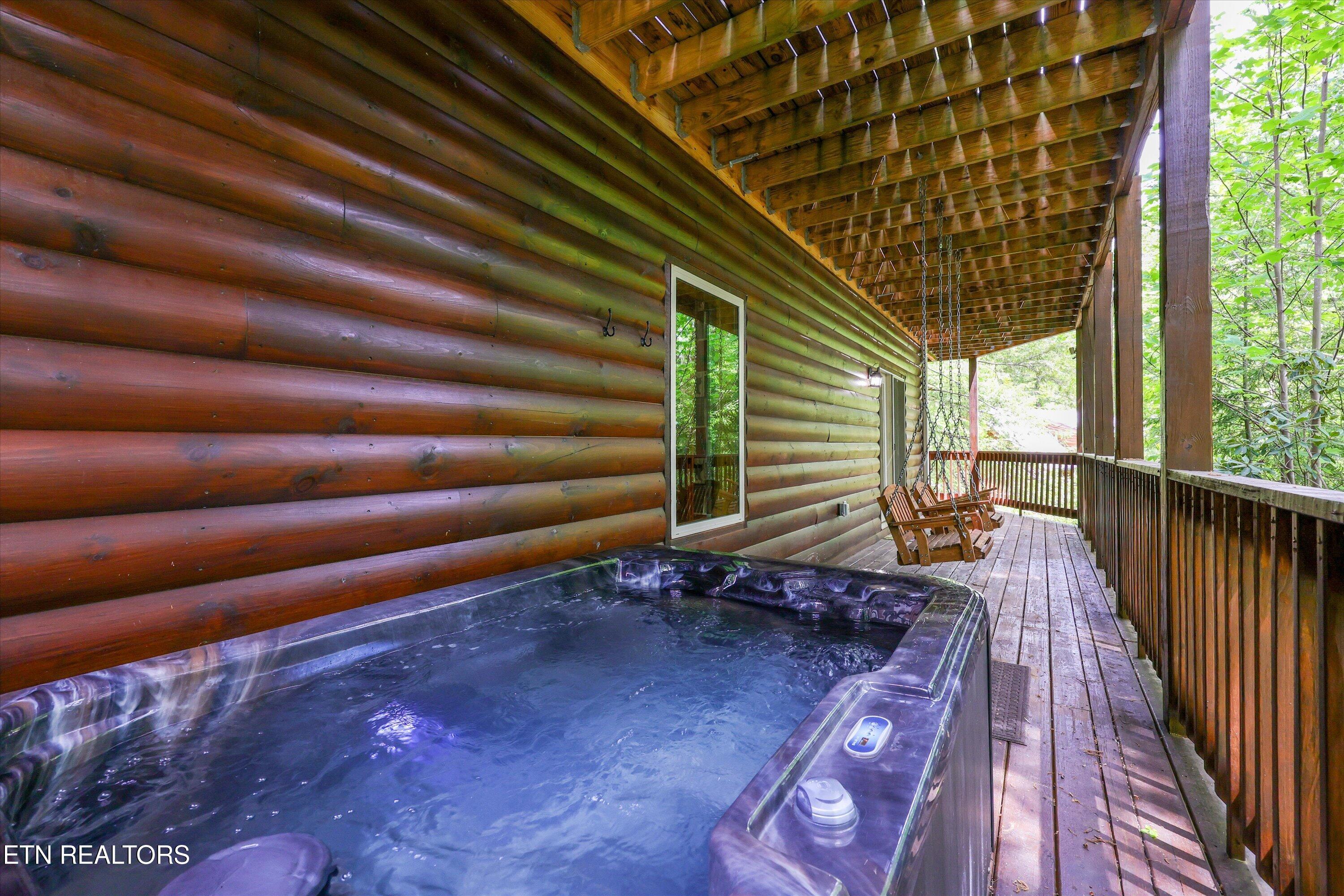 1622 Misty Hollow Way Gatlinburg TN 37738