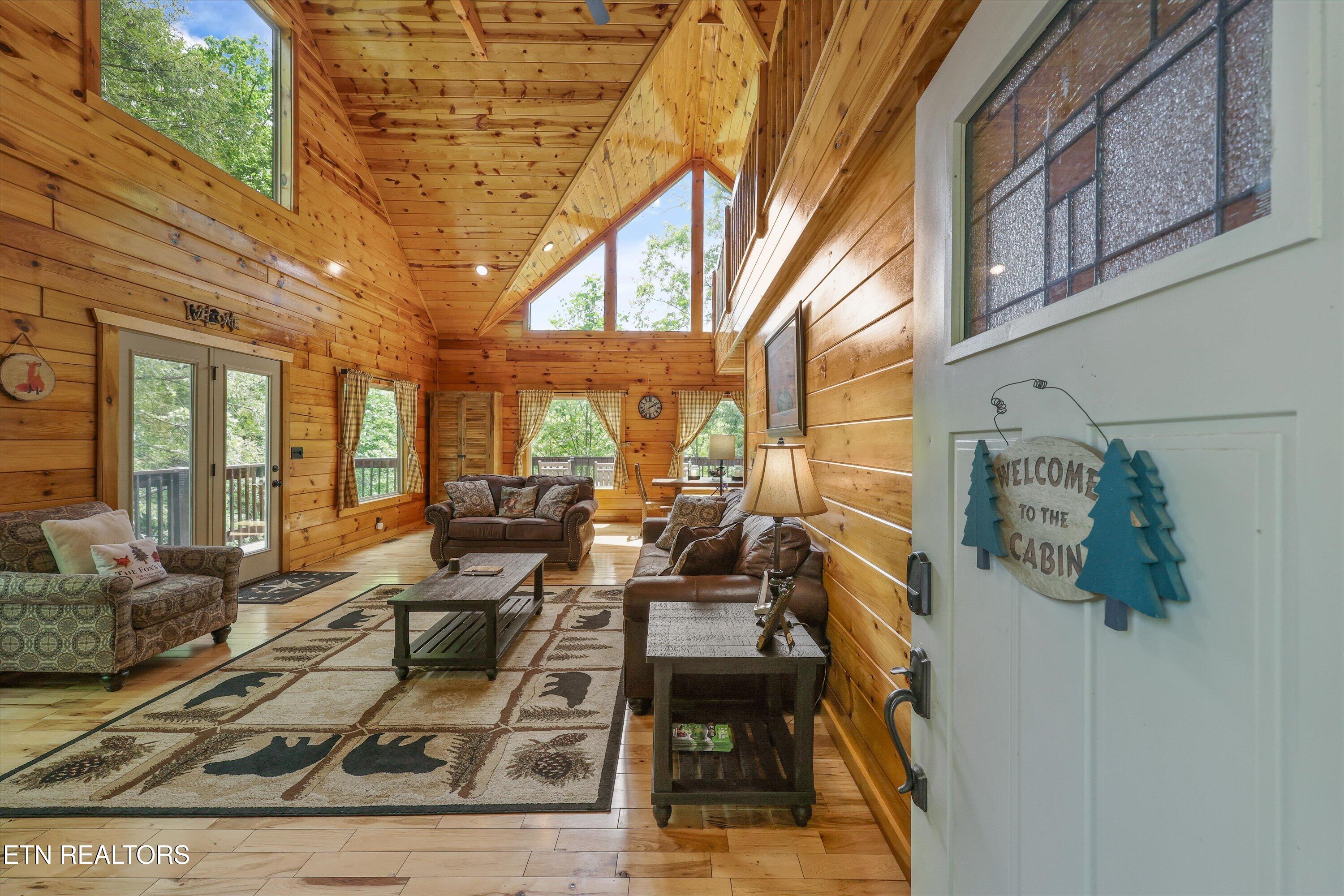1622 Misty Hollow Way Gatlinburg TN 37738
