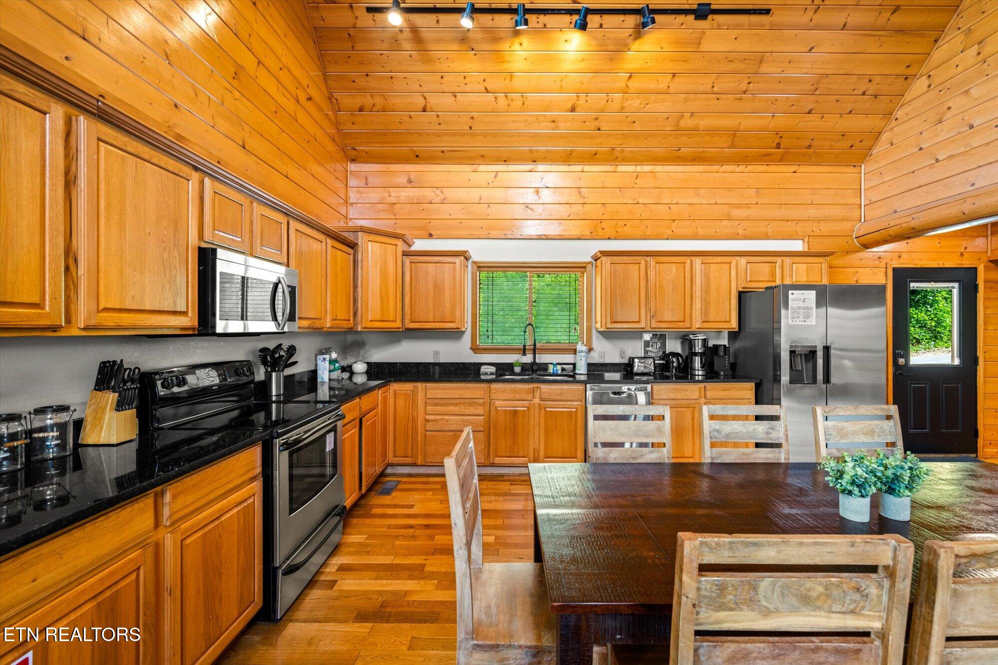 4430 New Pioneer Trail Pigeon Forge TN 37863