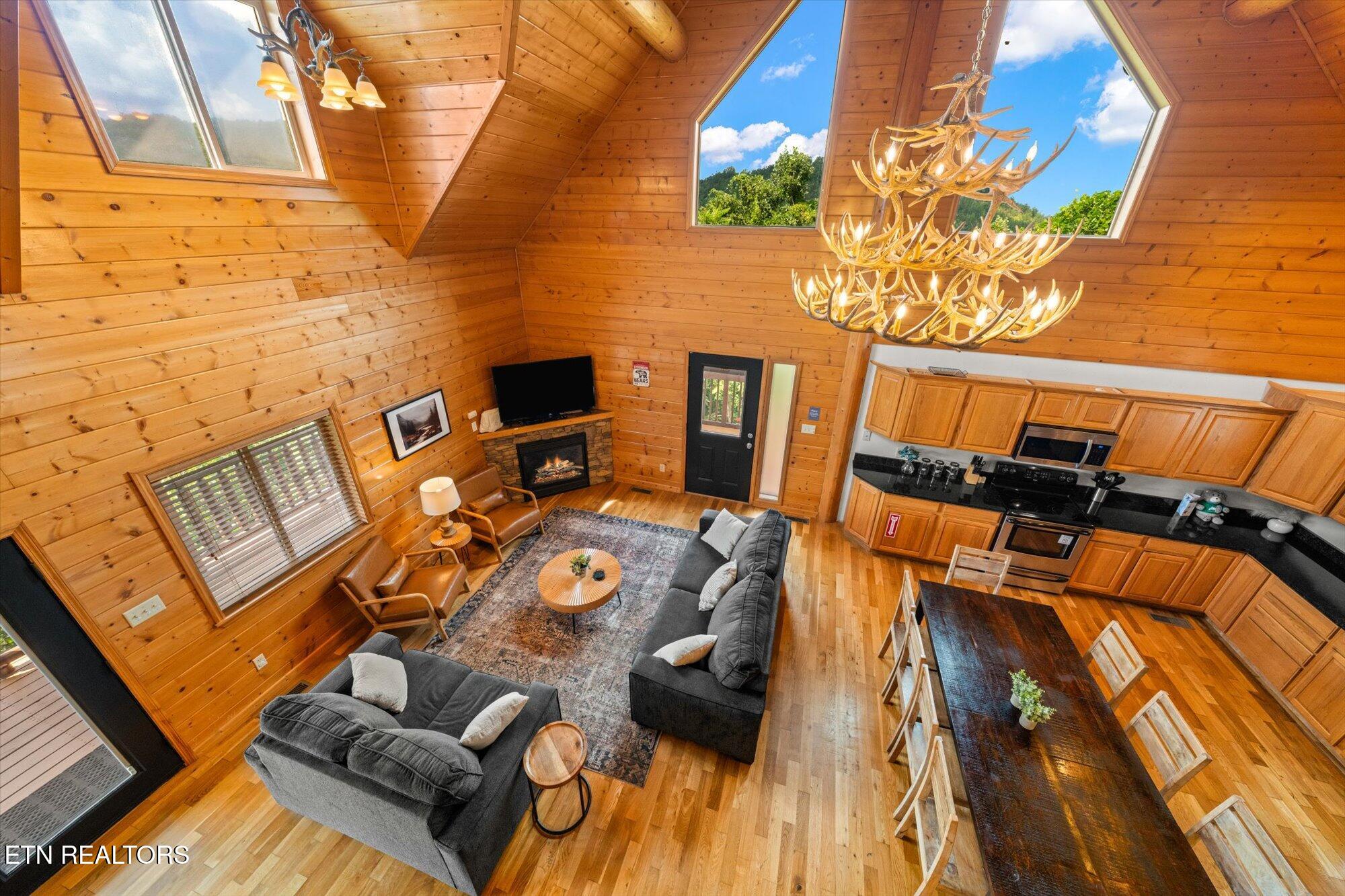 4430 New Pioneer Trail Pigeon Forge TN 37863