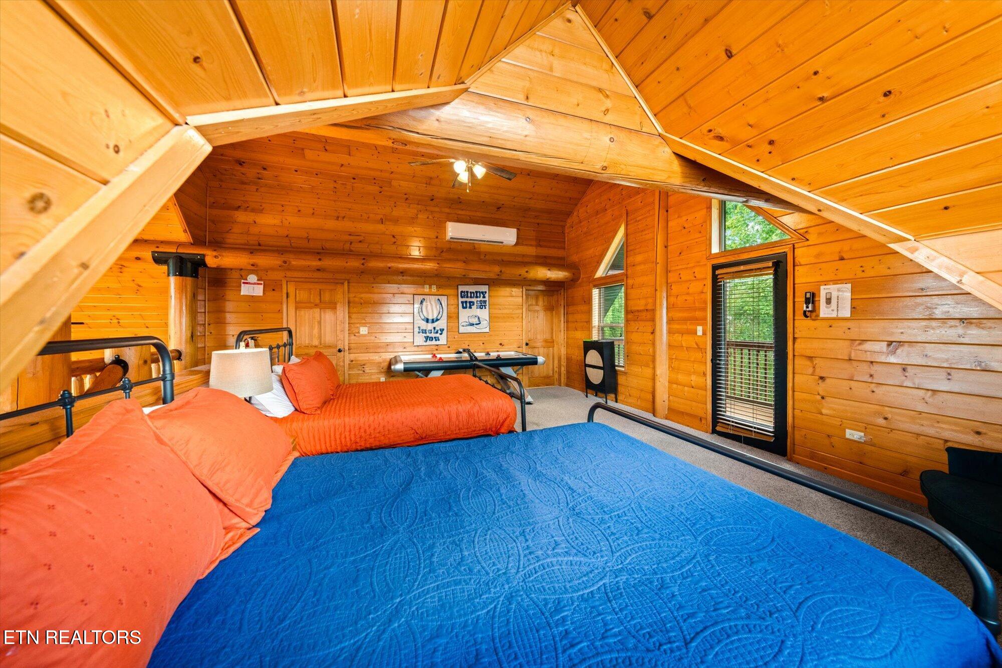 4430 New Pioneer Trail Pigeon Forge TN 37863