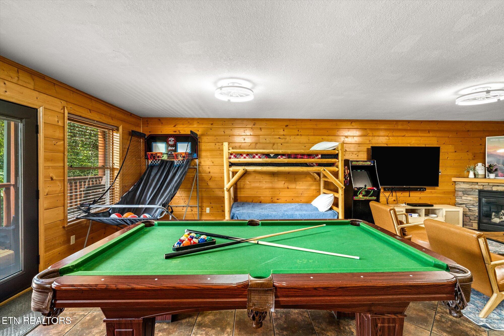 4430 New Pioneer Trail Pigeon Forge TN 37863