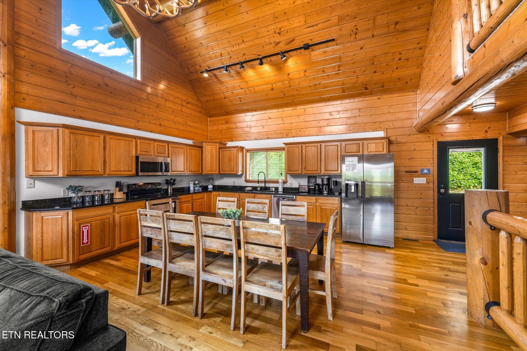 4430 New Pioneer Trail Pigeon Forge TN 37863