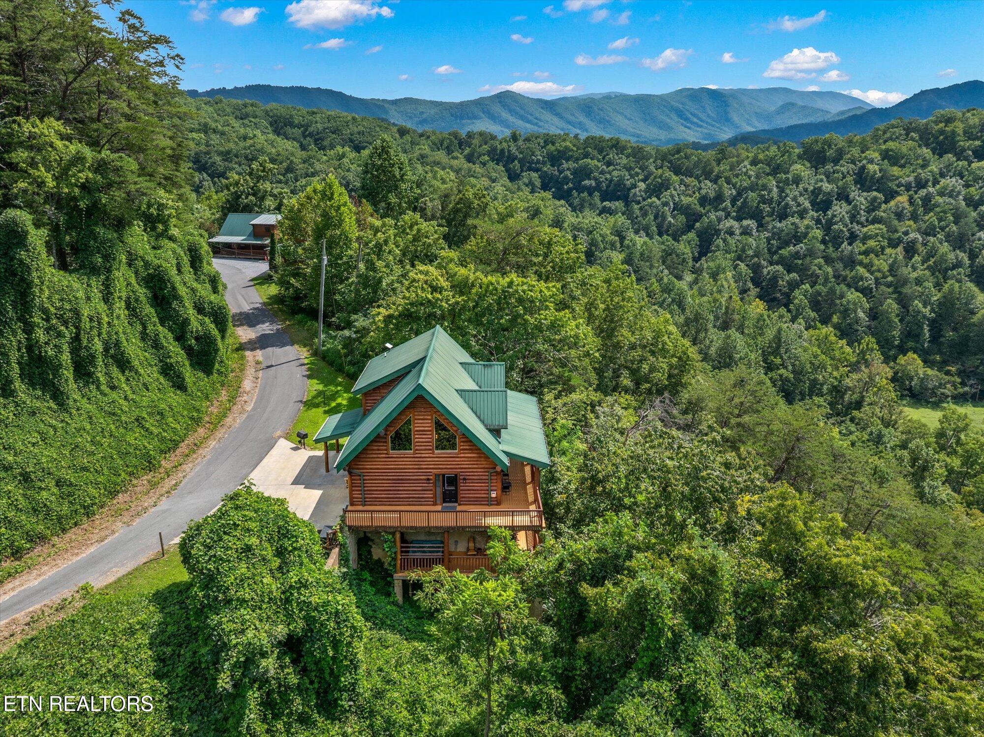 4430 New Pioneer Trail Pigeon Forge TN 37863