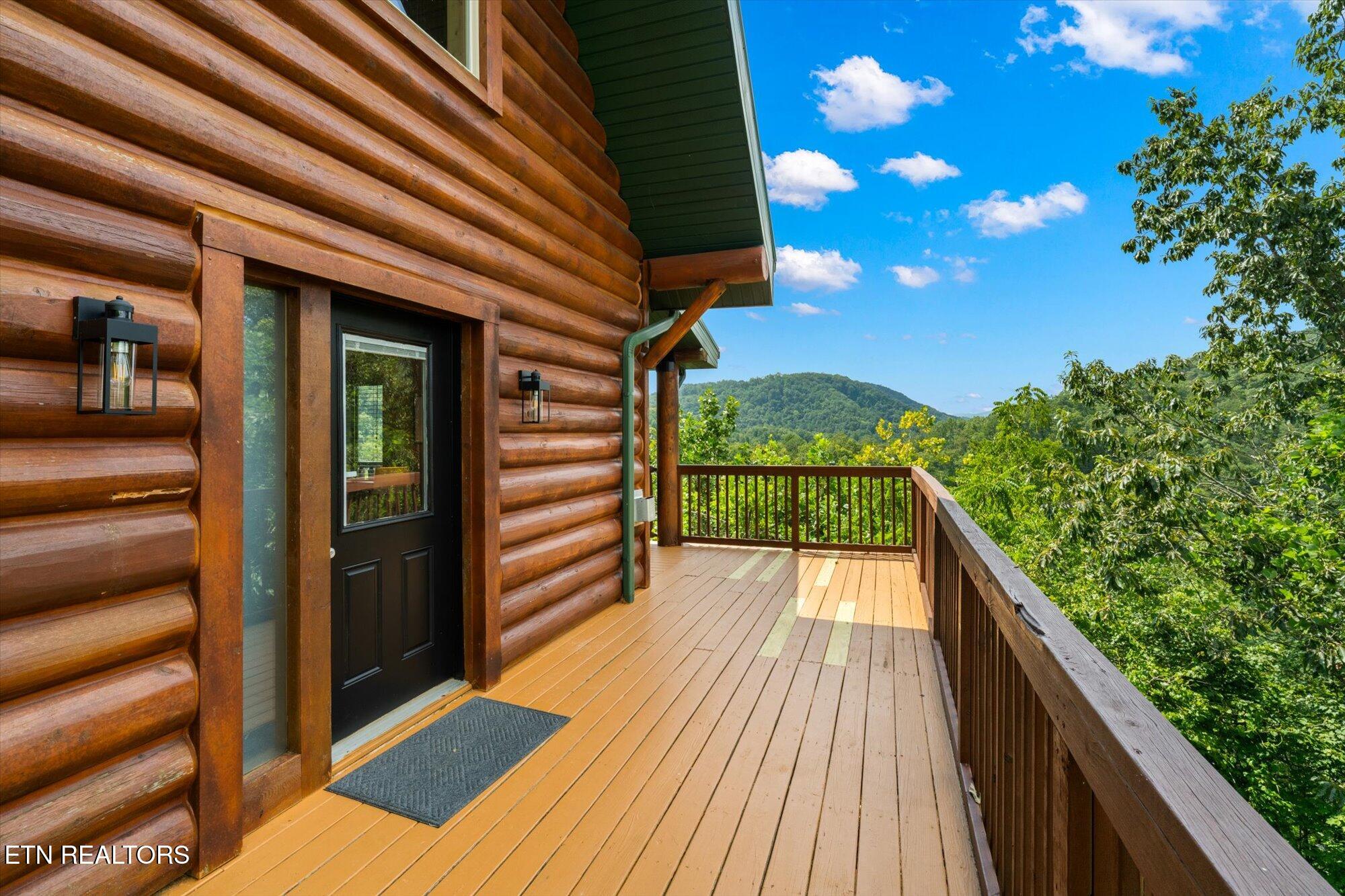 4430 New Pioneer Trail Pigeon Forge TN 37863