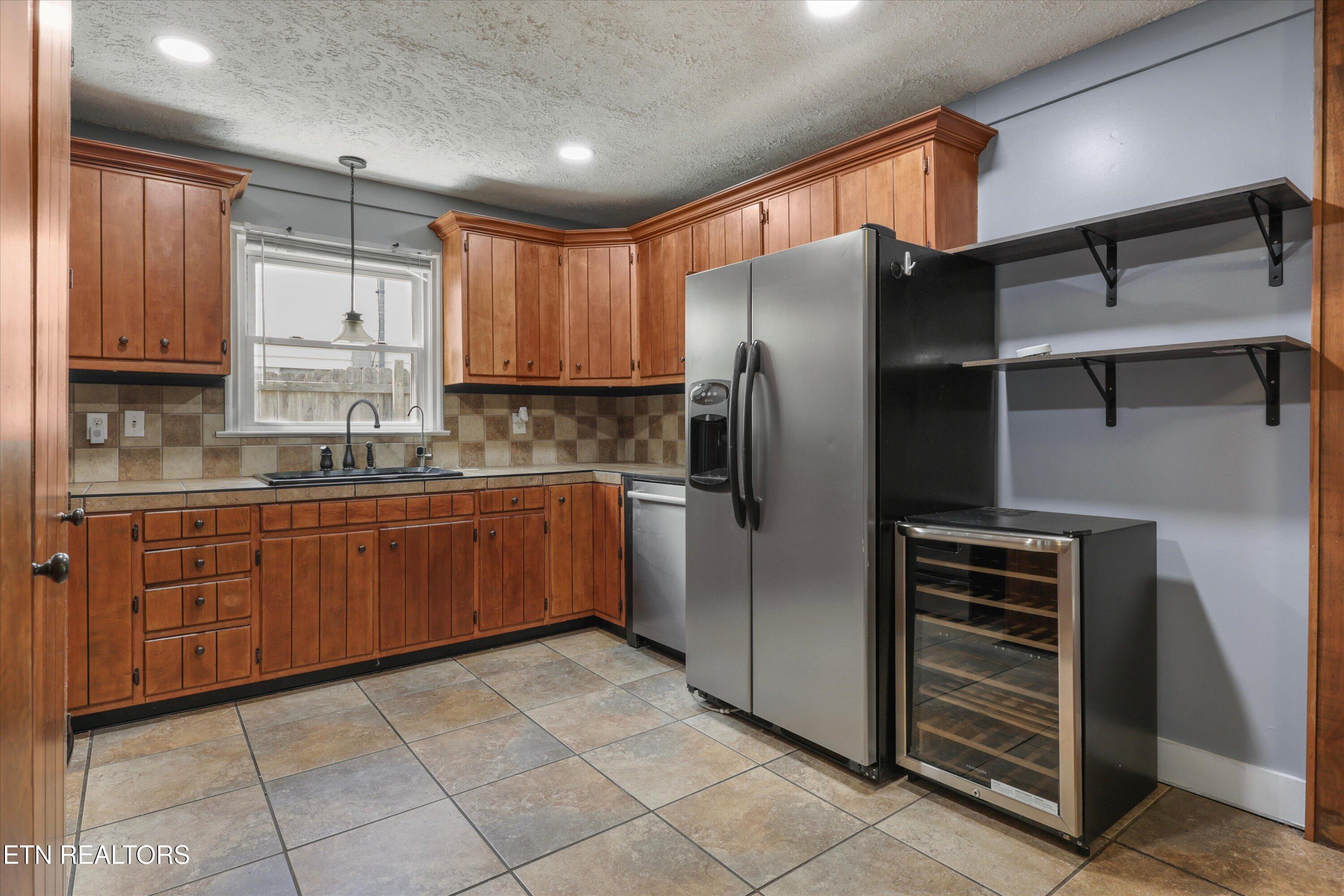 2951 Cecil Avenue Knoxville TN 37917