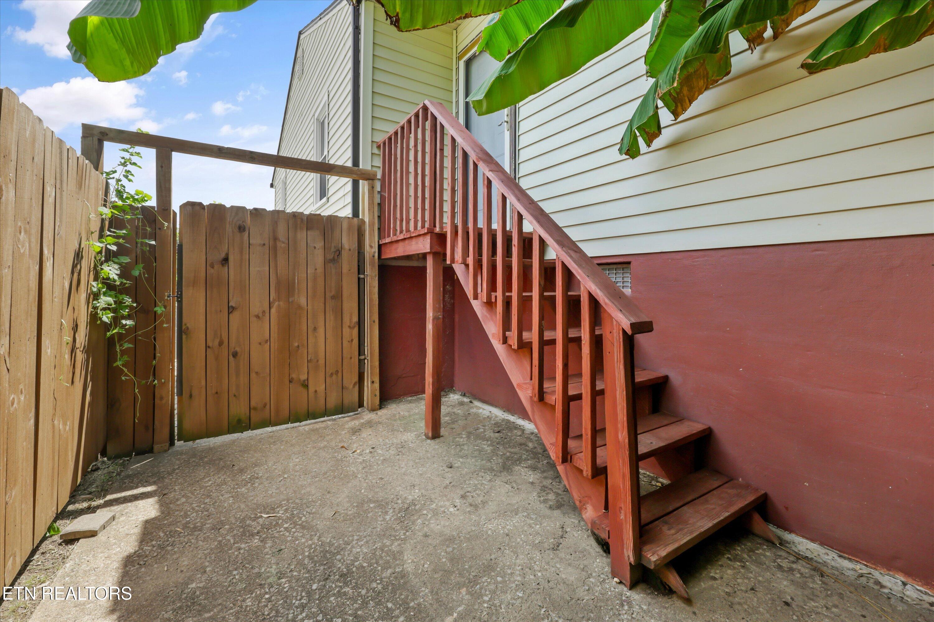 2951 Cecil Avenue Knoxville TN 37917