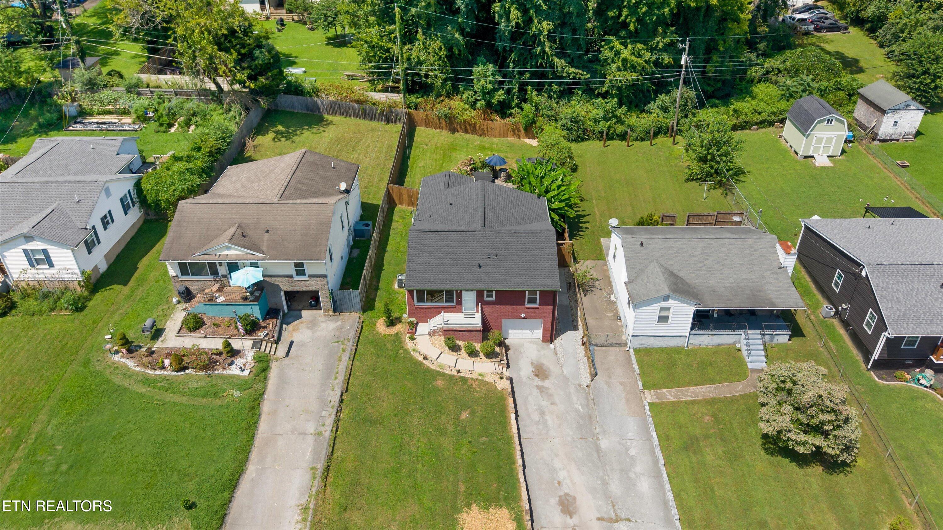 2951 Cecil Avenue Knoxville TN 37917