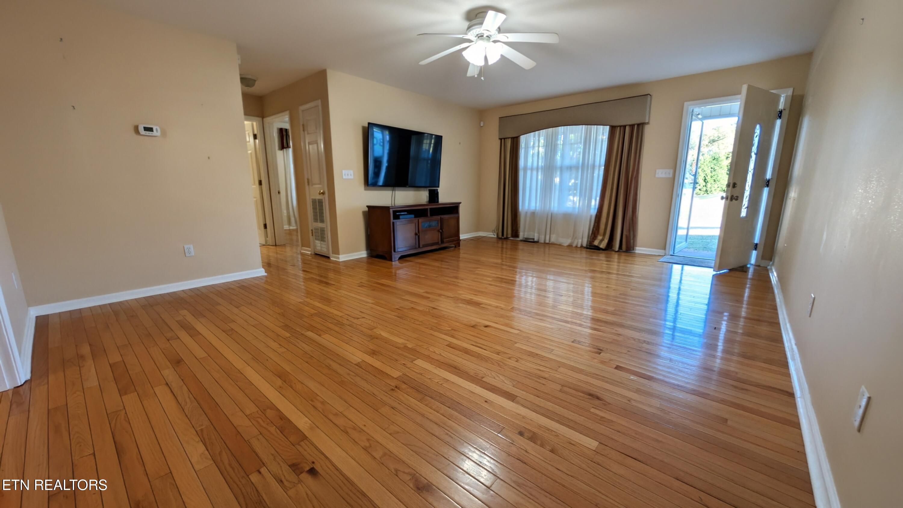 1659 Jasmine Trail Sevierville TN 37862