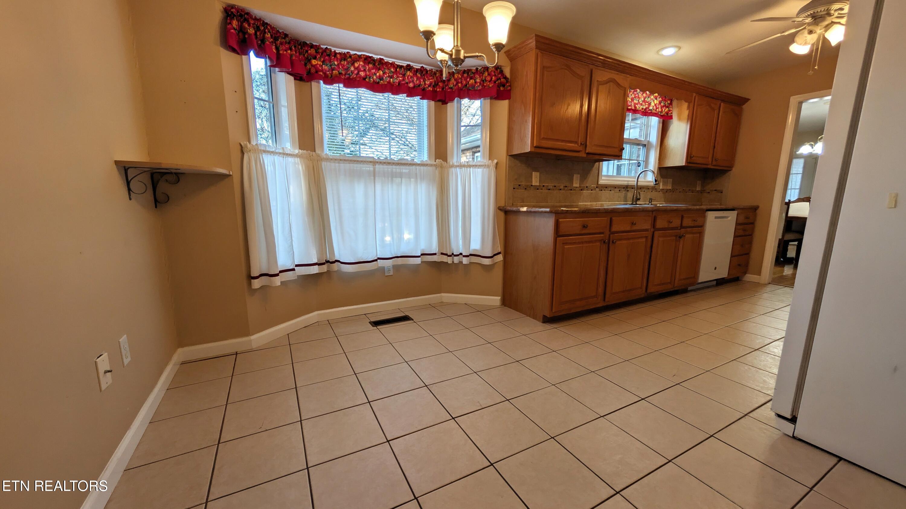 1659 Jasmine Trail Sevierville TN 37862