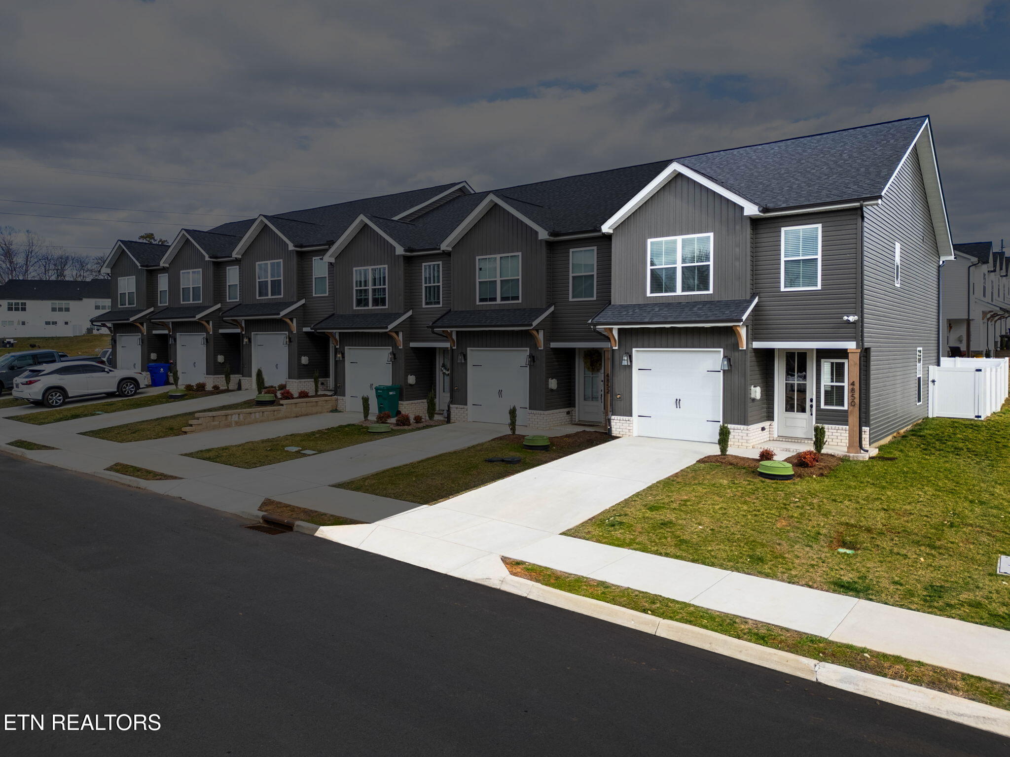 4850 Ancient Glacier Lane Knoxville TN 37918