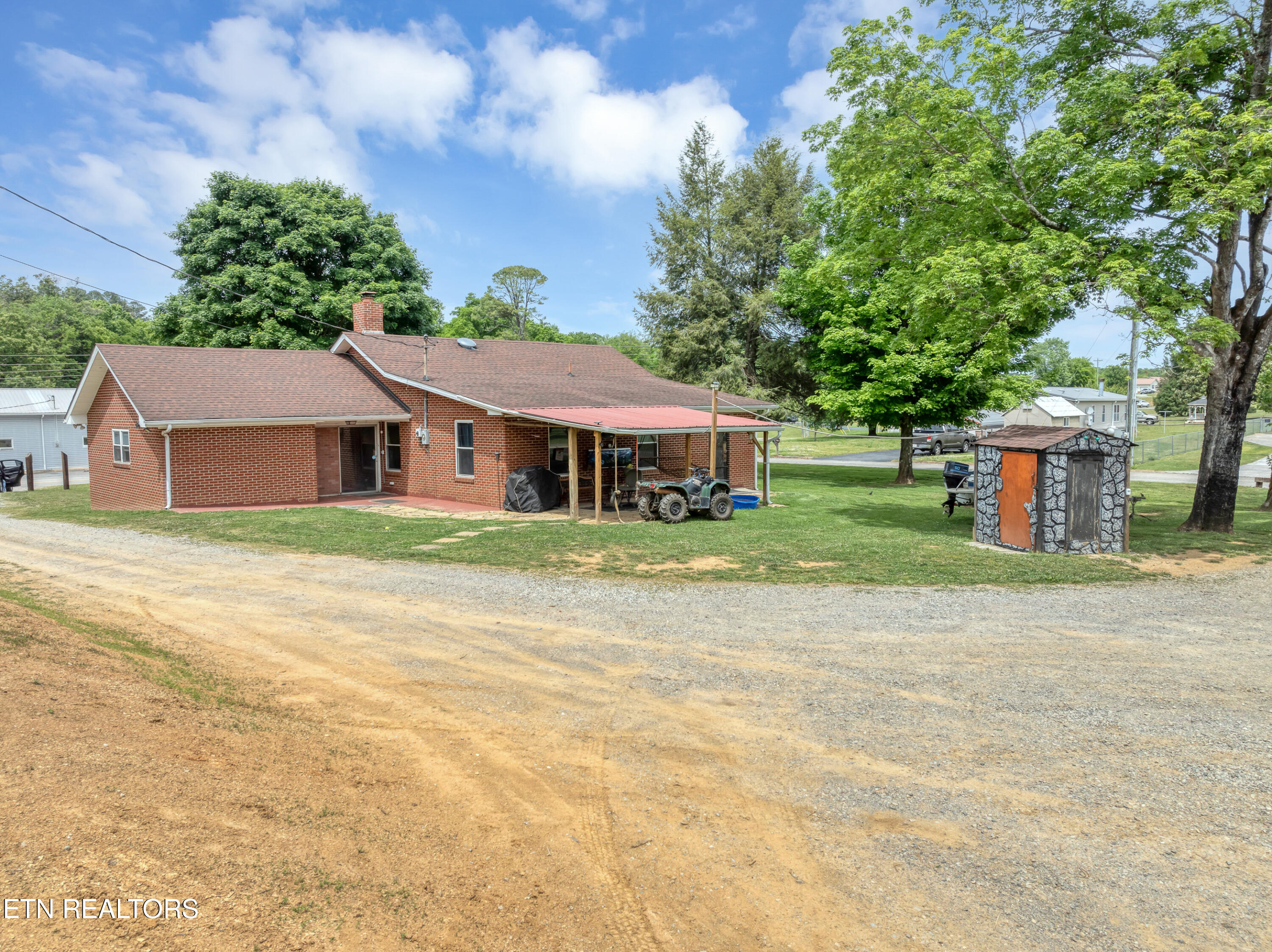 115 Old Athens Road Madisonville TN 37354