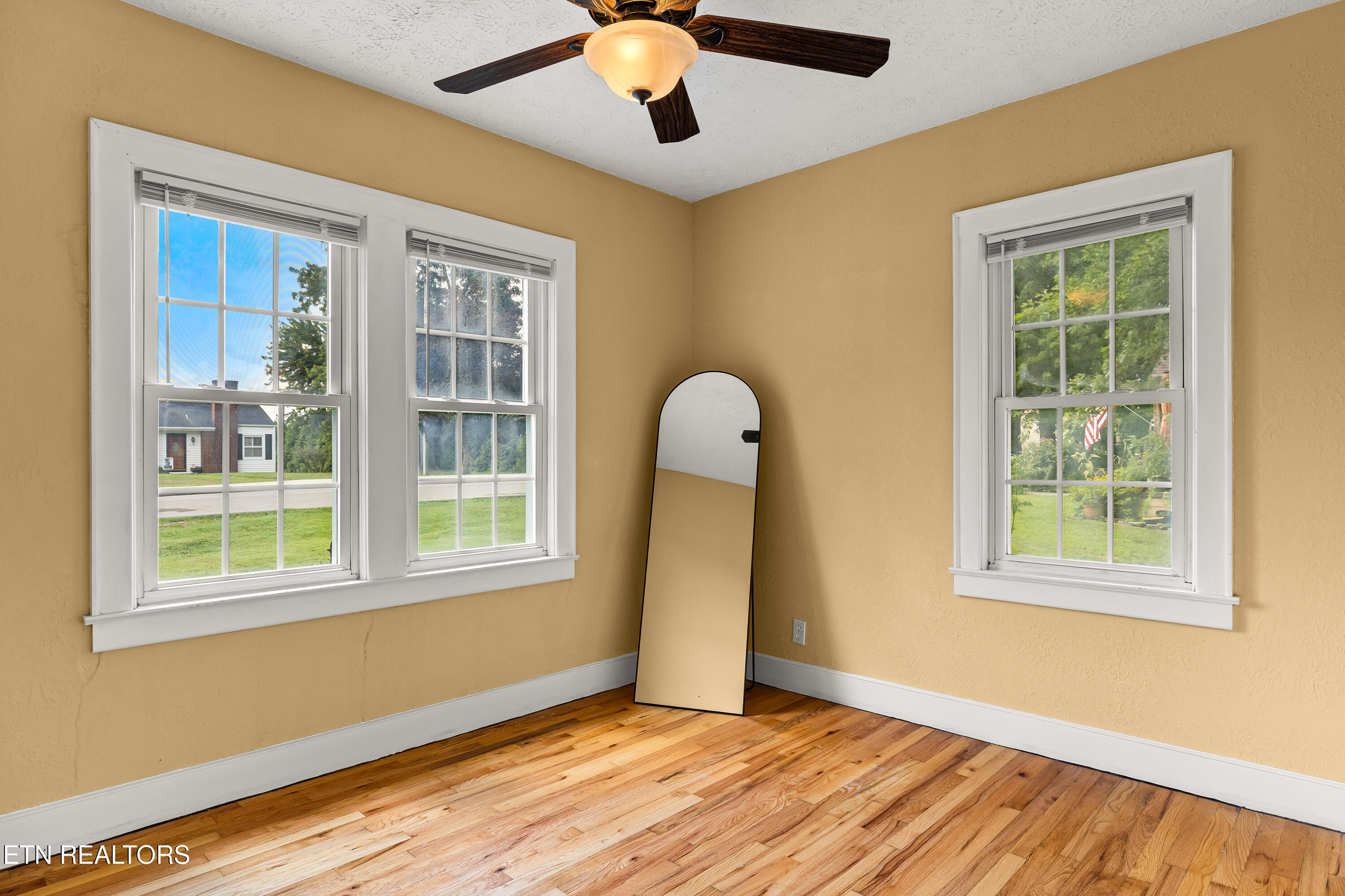 2009 Crest Road Maryville TN 37804