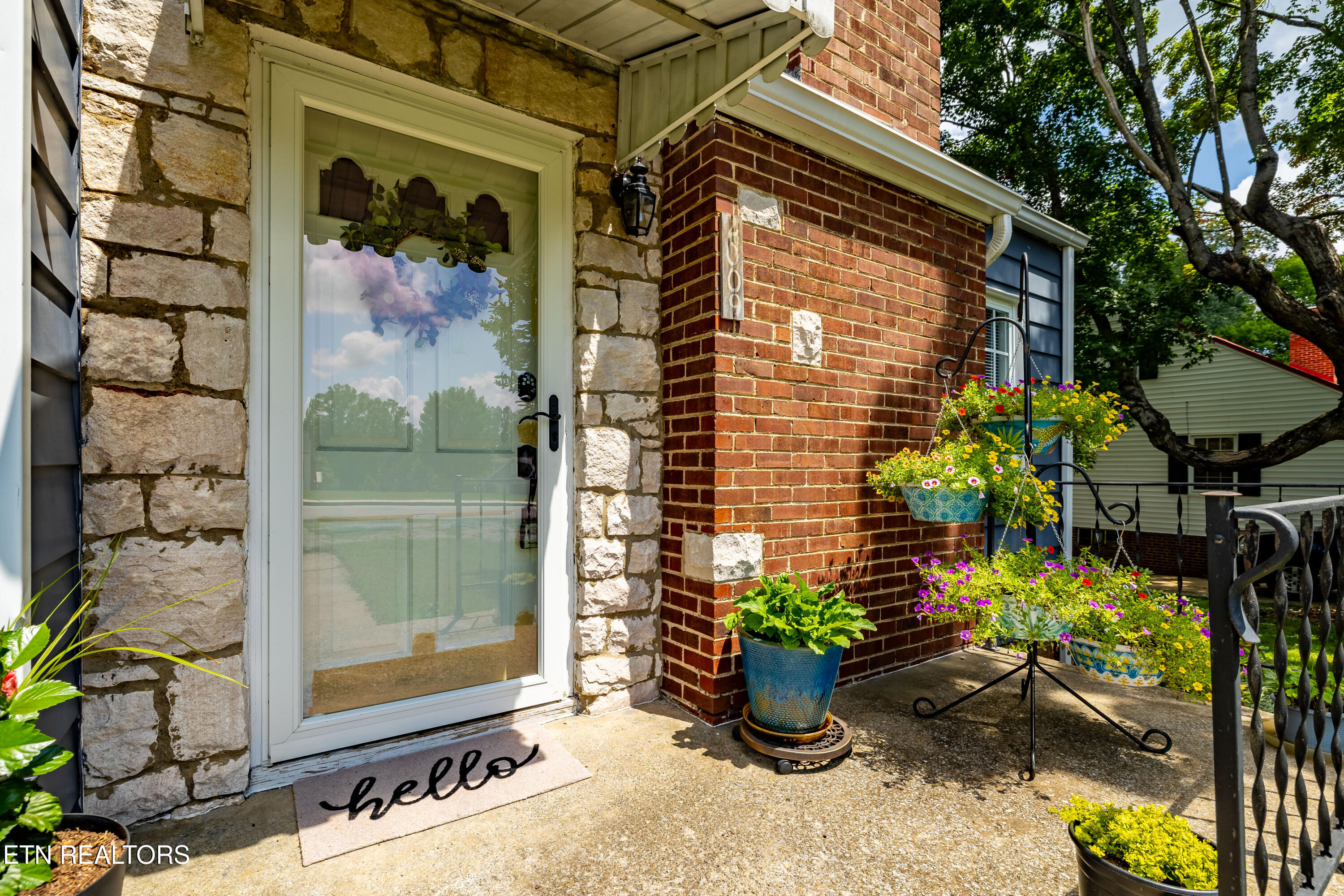 2009 Crest Road Maryville TN 37804