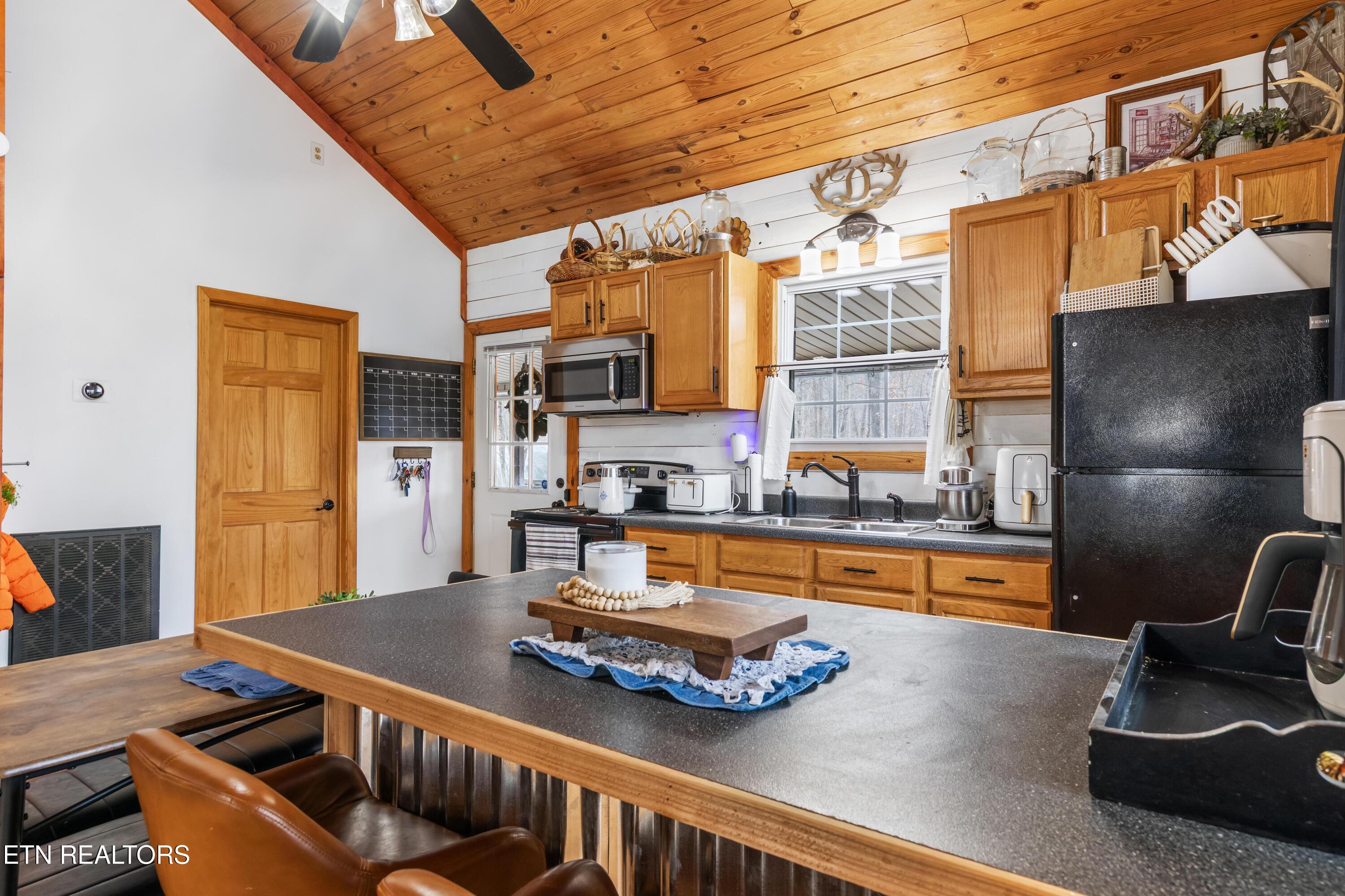 598 Hiwassee View Drive Jacksboro TN 37757