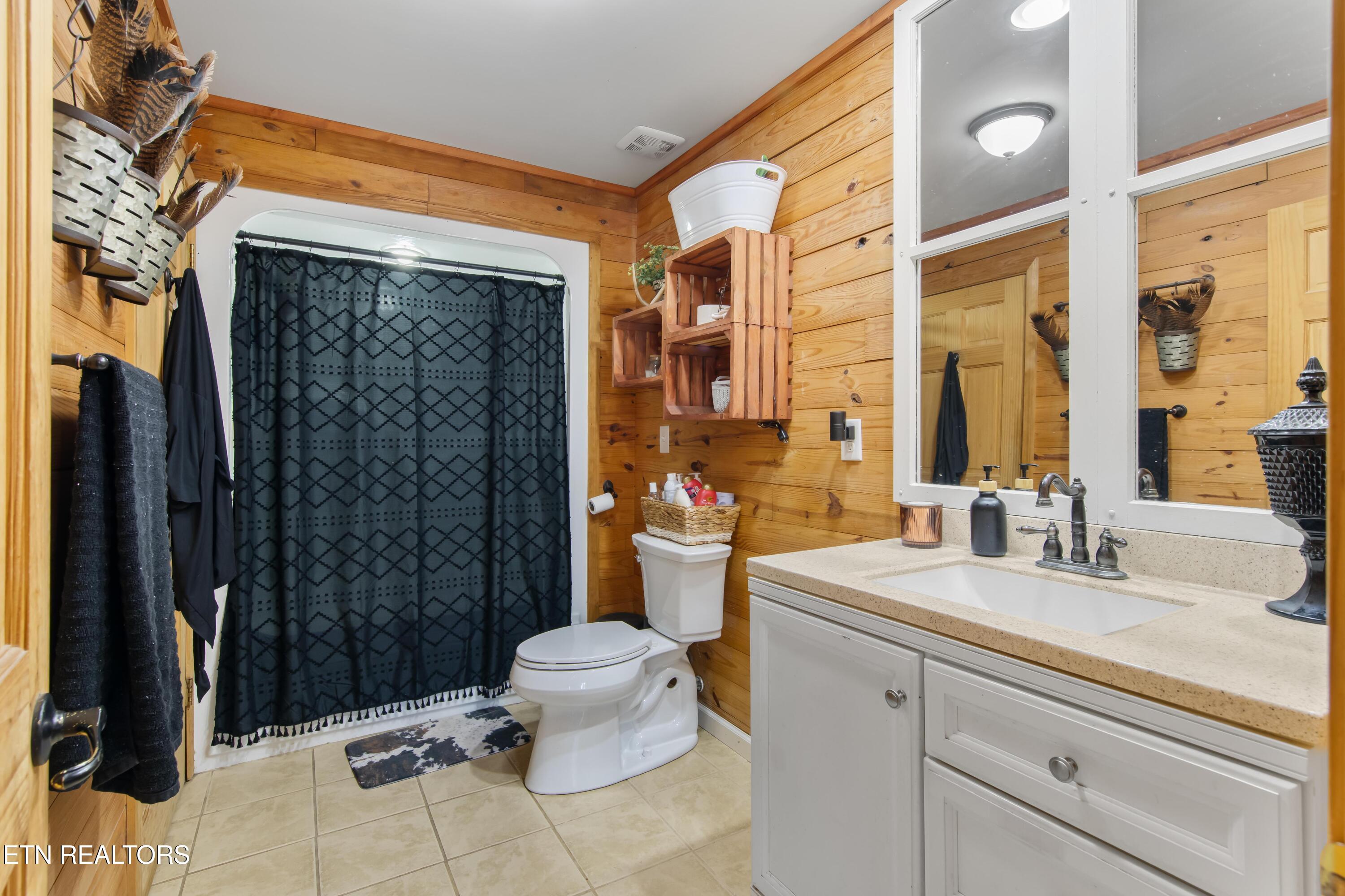 598 Hiwassee View Drive Jacksboro TN 37757