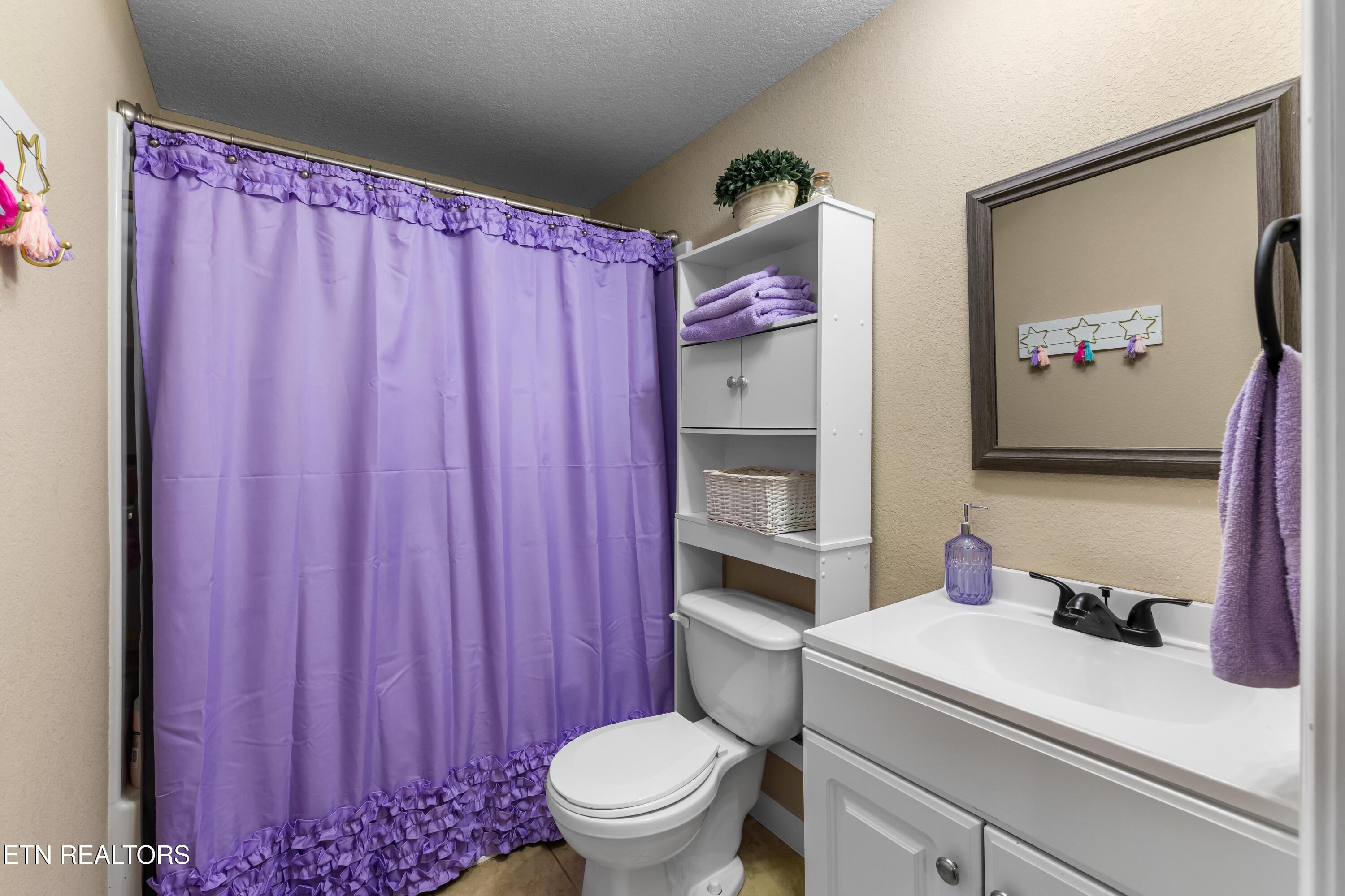 598 Hiwassee View Drive Jacksboro TN 37757