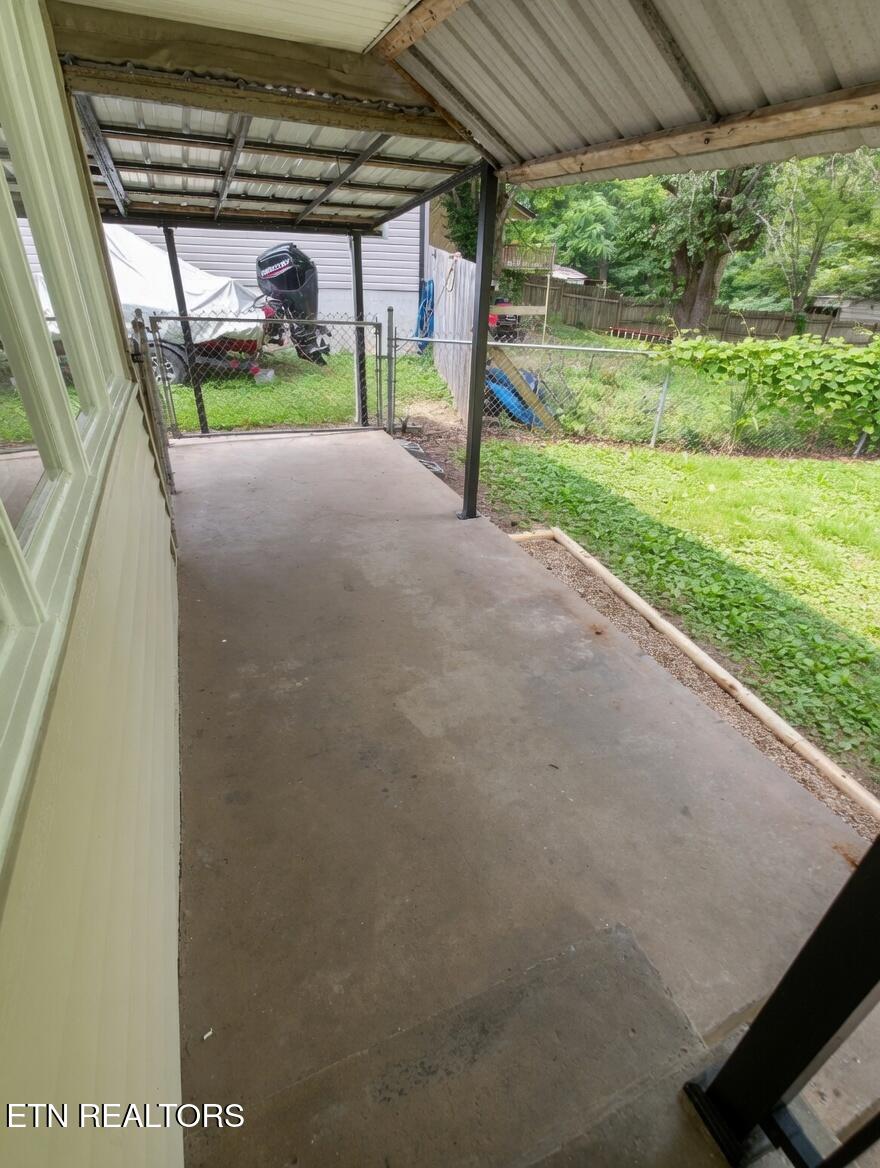 606 W Outer Drive Oak Ridge TN 37830