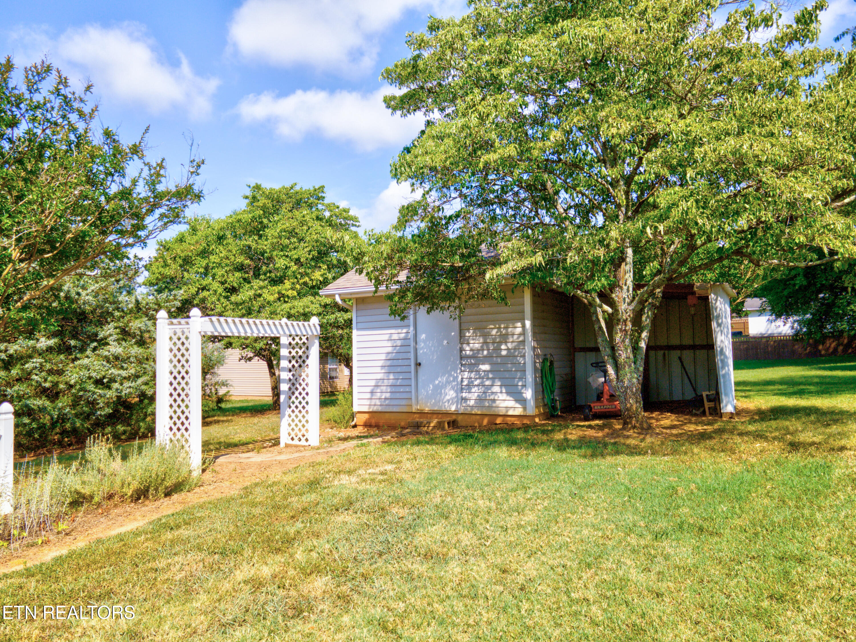 958 Panorama Drive Maryville TN 37801