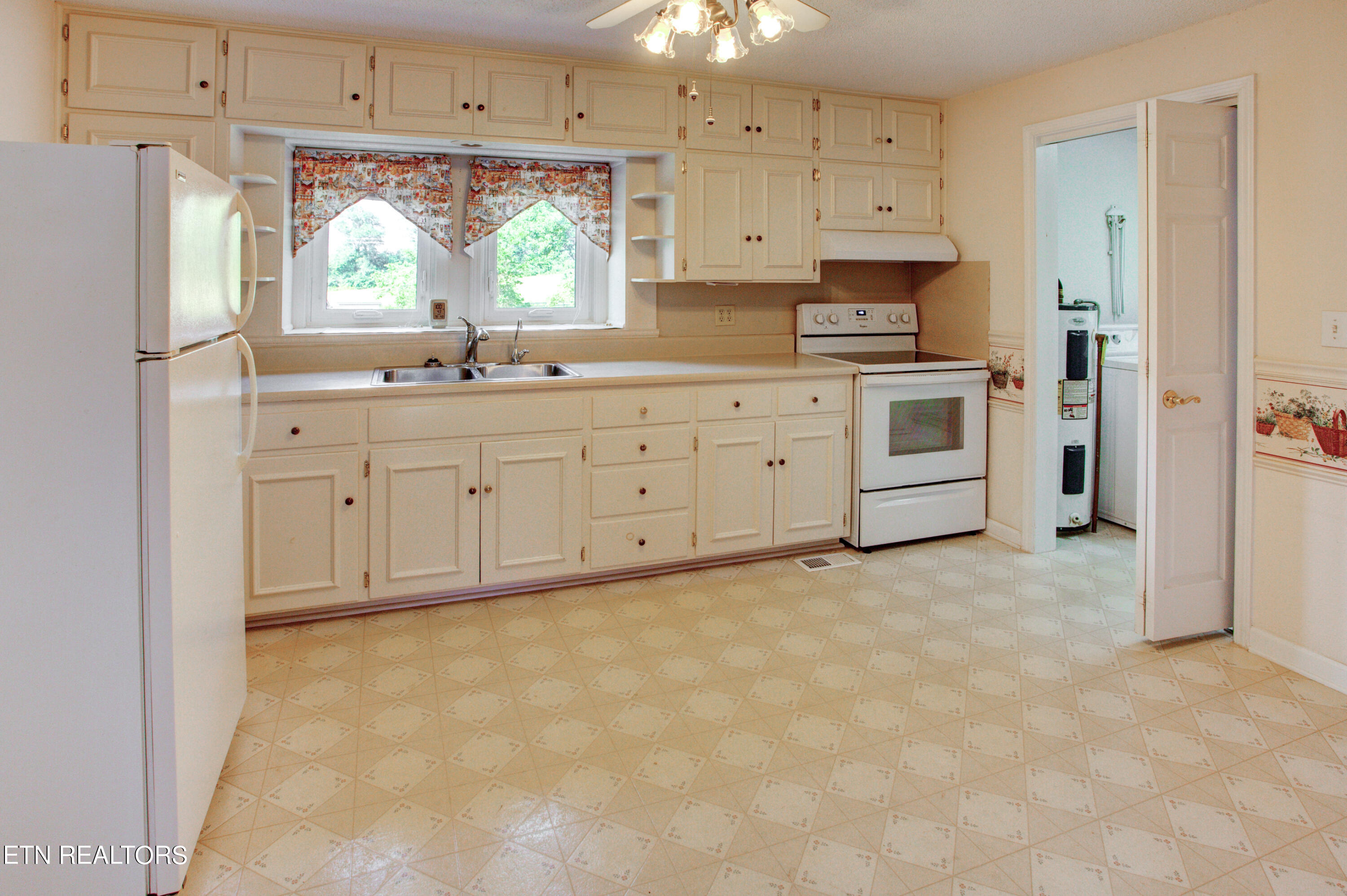 958 Panorama Drive Maryville TN 37801