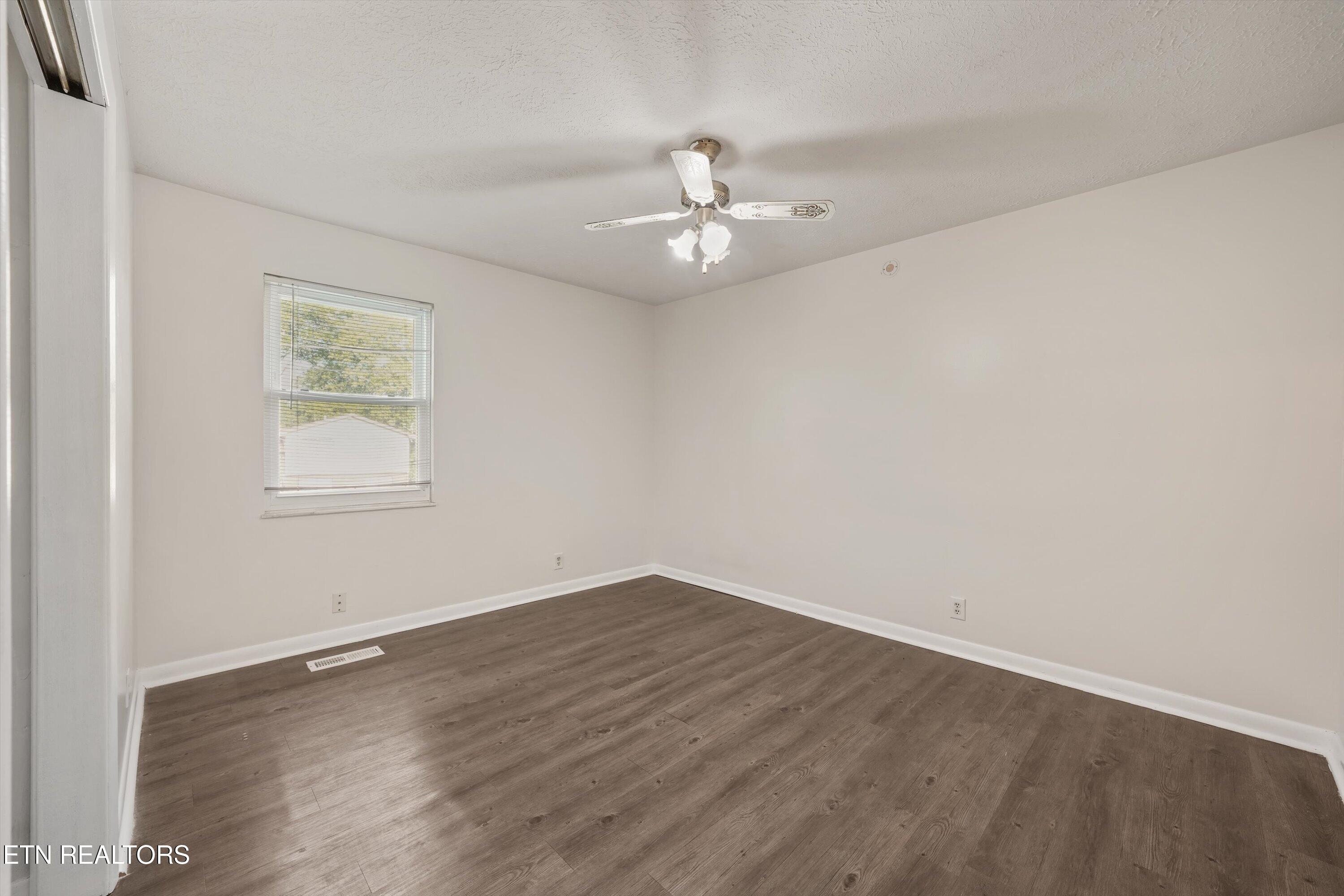 2108 NW Ho Co Ta Ke Lane Knoxville TN 37912