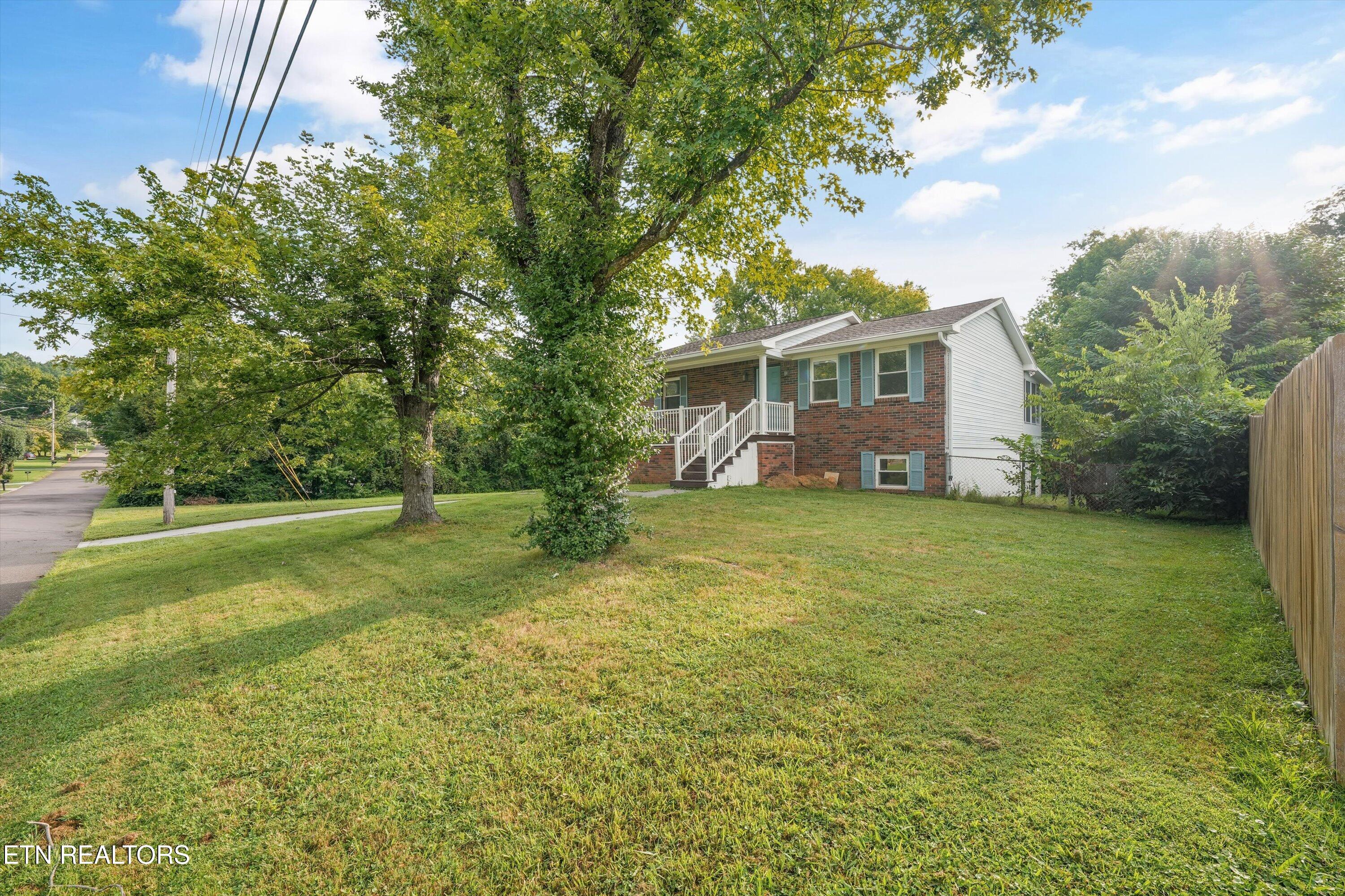 2108 NW Ho Co Ta Ke Lane Knoxville TN 37912