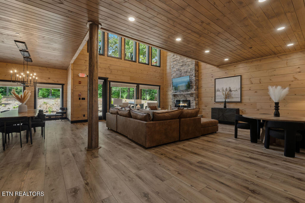2215 Sawmill Cove Drive Sevierville TN 37862