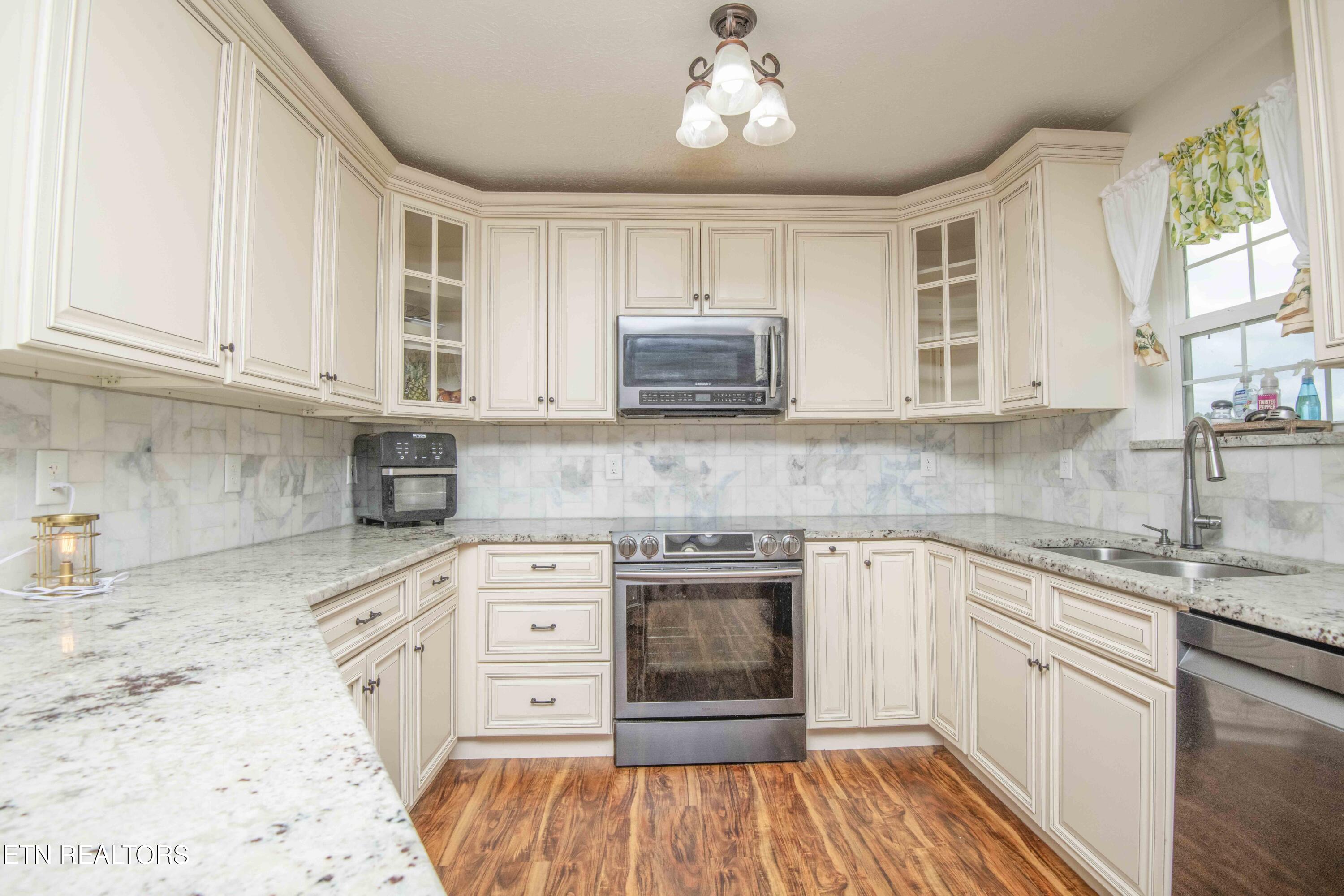 1284 Jessica Loop Jefferson City TN 37760