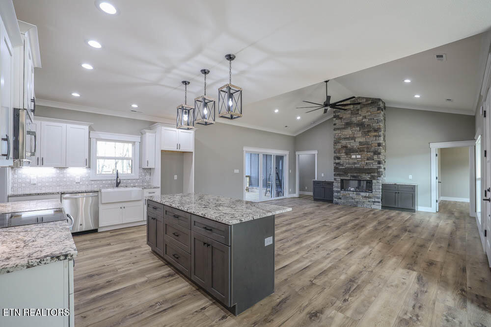 113 Caterpillar Way Maryville TN 37801