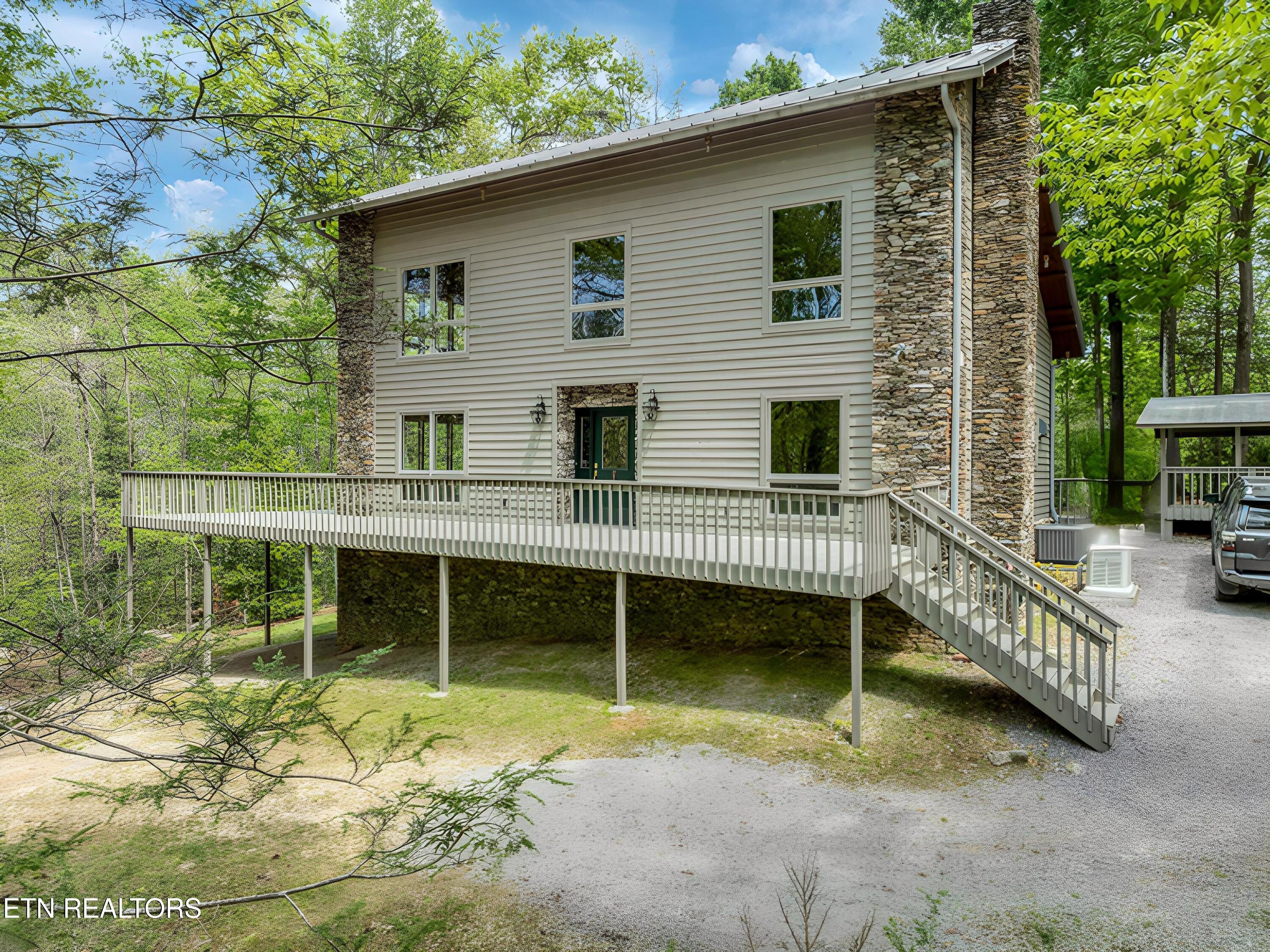 2210 Turkey Roost Road Walland TN 37886