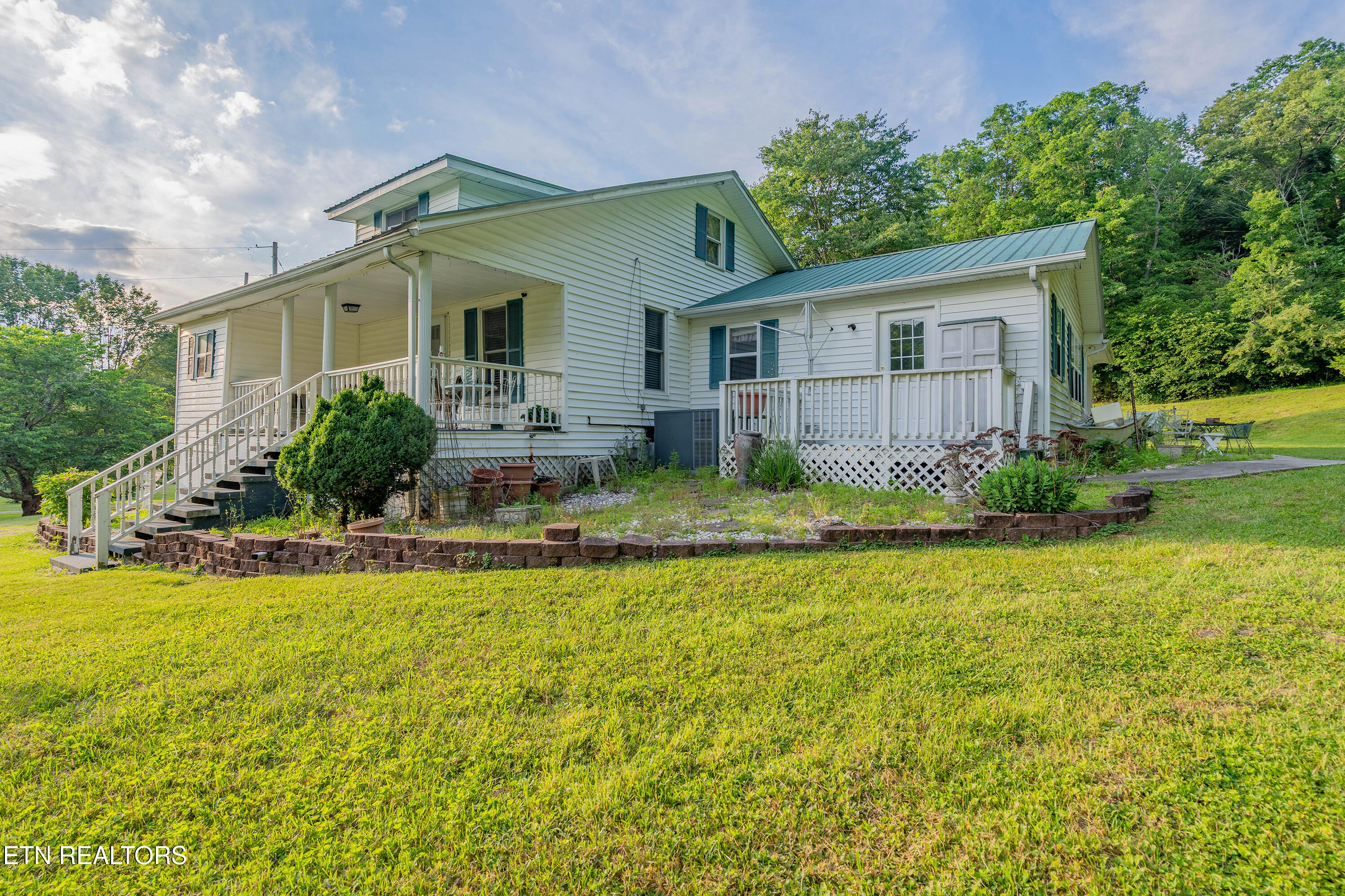 5334 Morgan Co Highway Lancing TN 37770