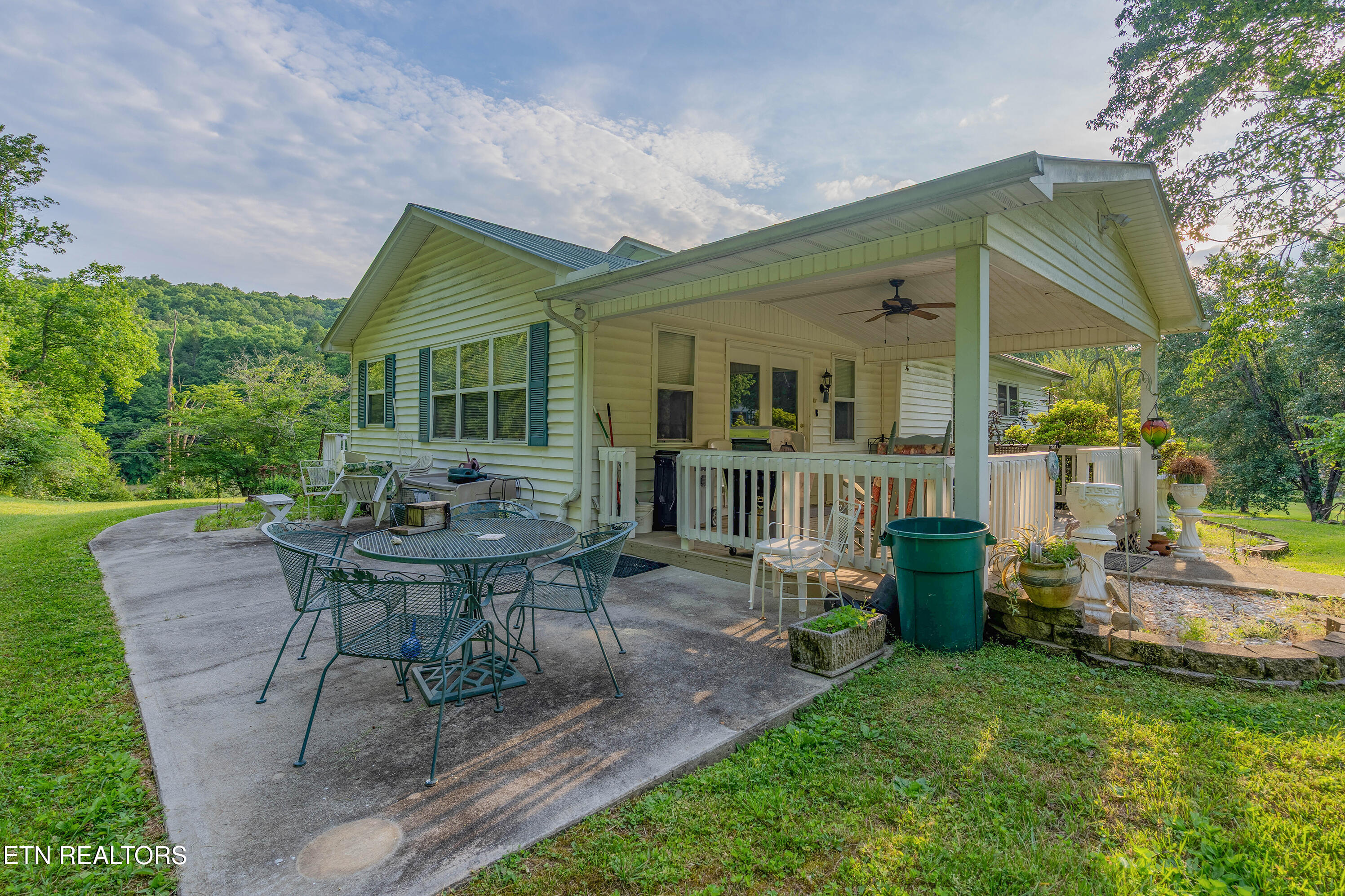 5334 Morgan Co Highway Lancing TN 37770