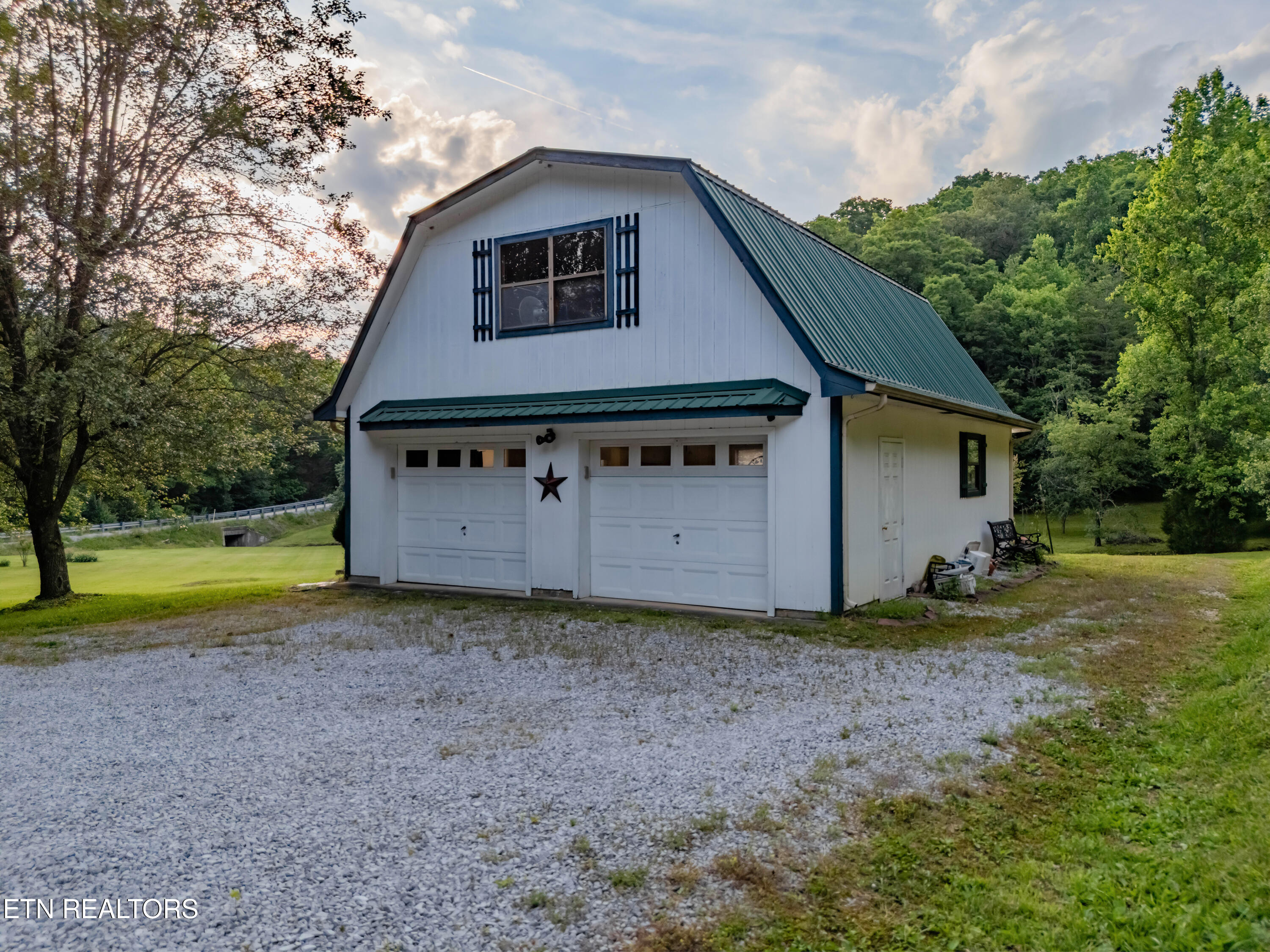 5334 Morgan Co Highway Lancing TN 37770