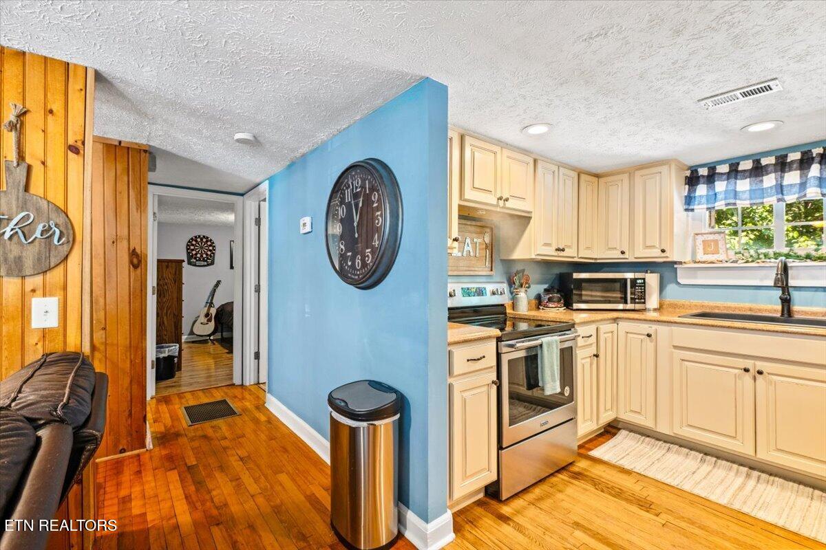 112 Posey Lane Jacksboro TN 37757