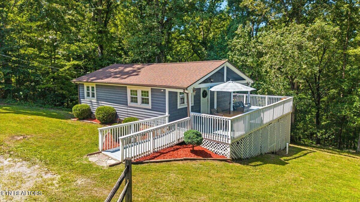 112 Posey Lane Jacksboro TN 37757