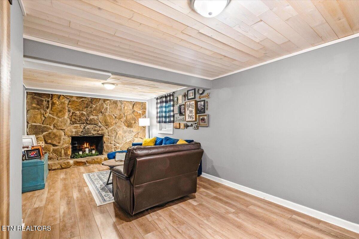 112 Posey Lane Jacksboro TN 37757