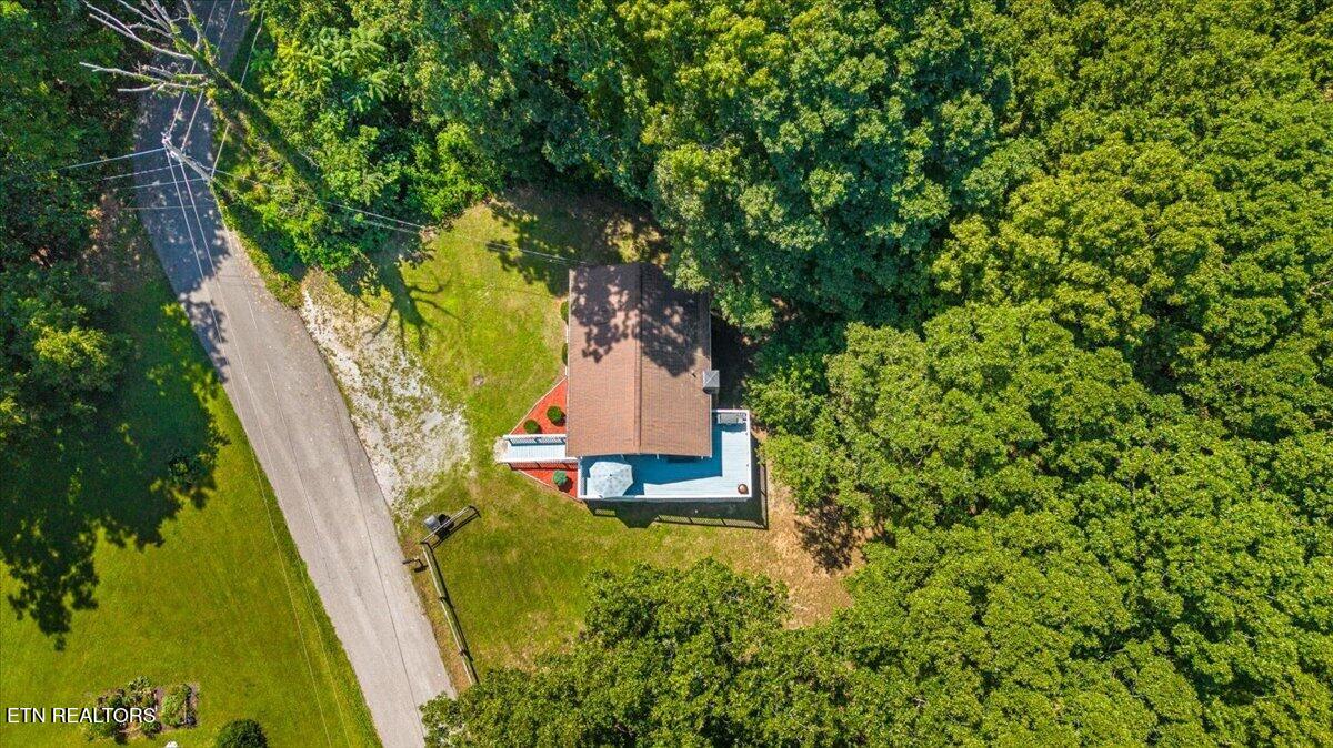 112 Posey Lane Jacksboro TN 37757