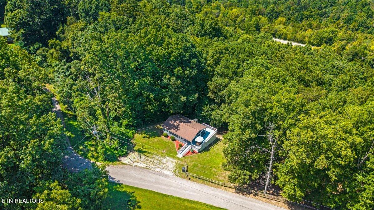 112 Posey Lane Jacksboro TN 37757