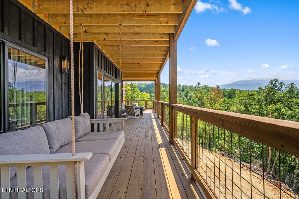 2217 Legend Drive Sevierville TN 37876
