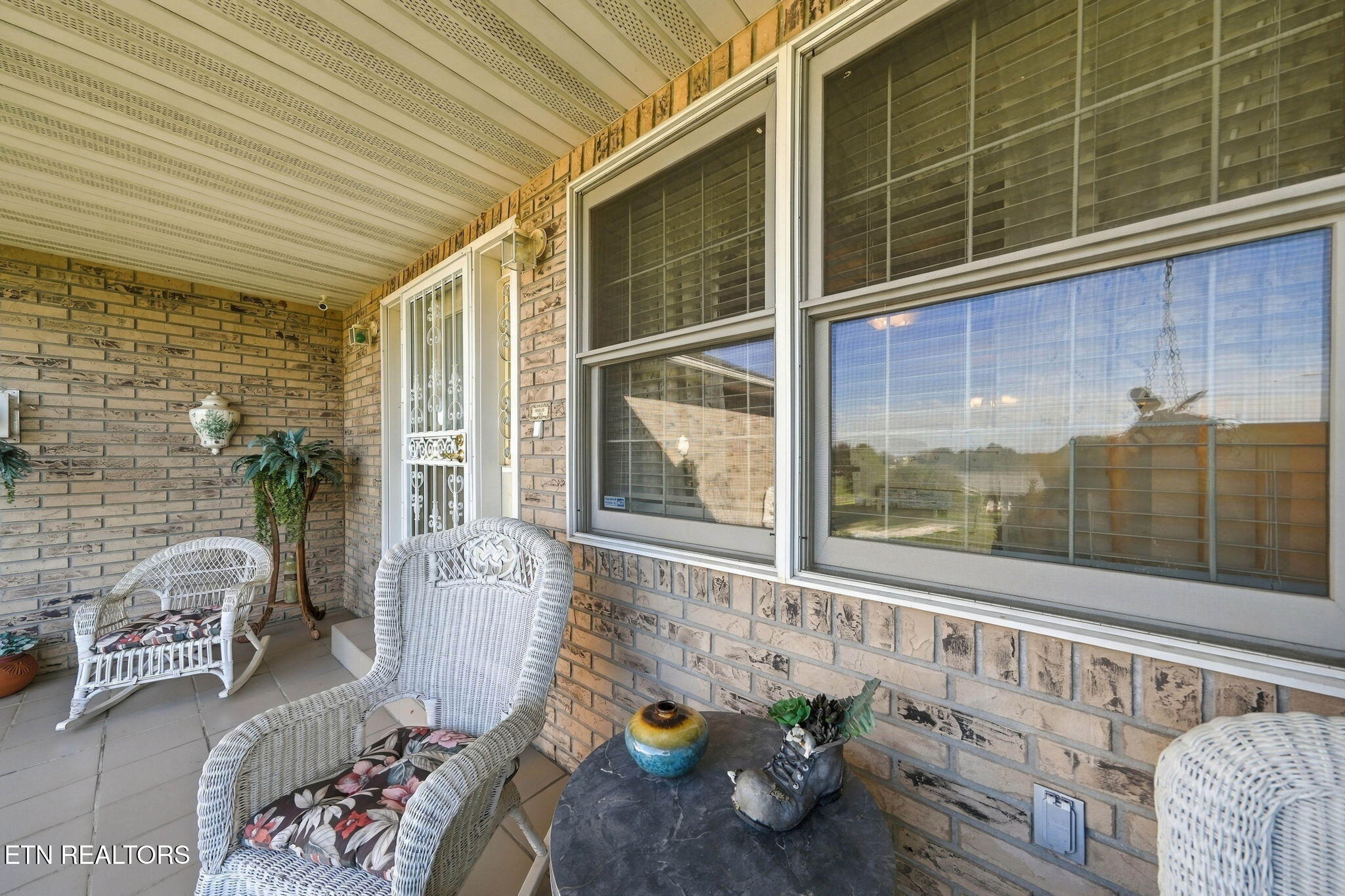 1435 Sparks Lane Sevierville TN 37876