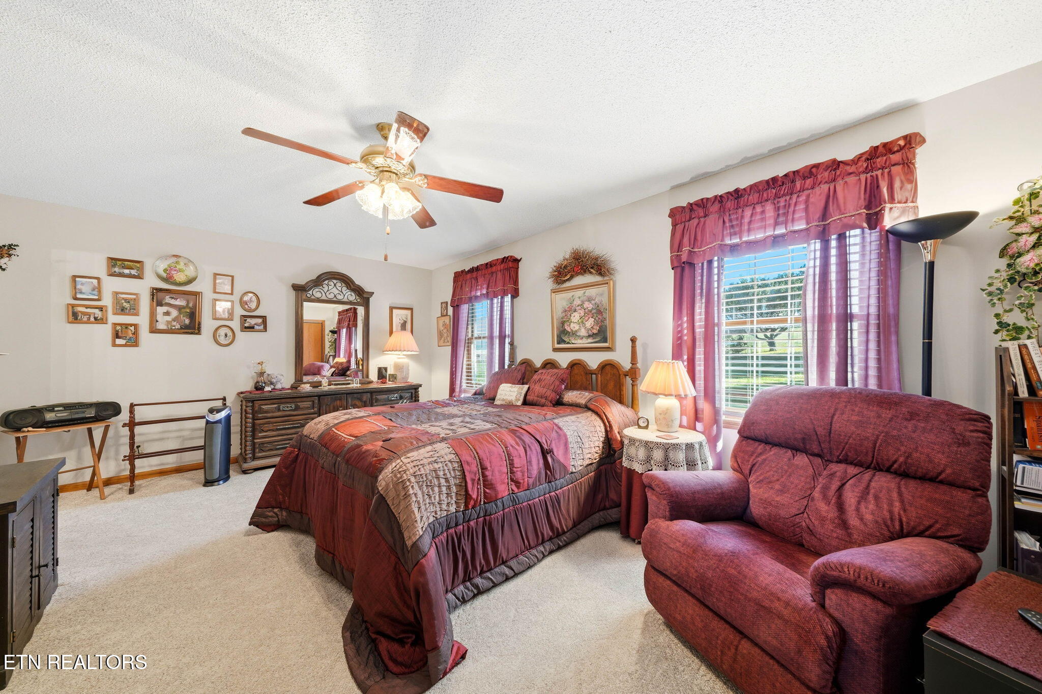 1435 Sparks Lane Sevierville TN 37876